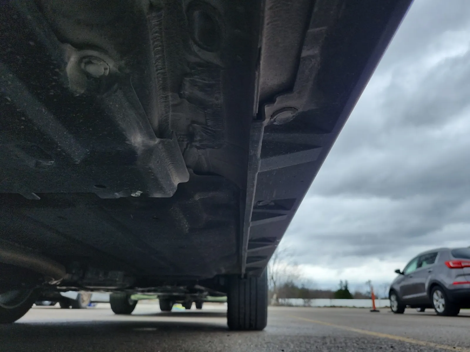Undercarriage - Passenger Photo