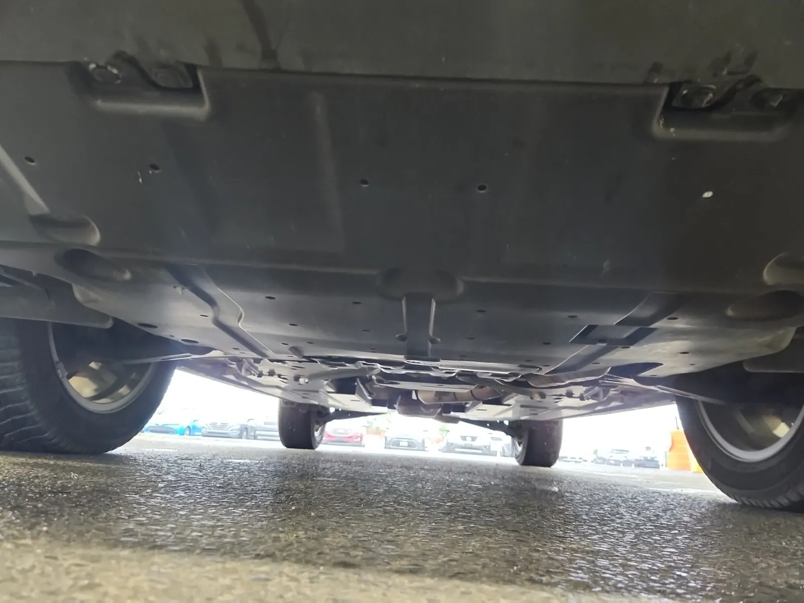 Undercarriage - Front Photo