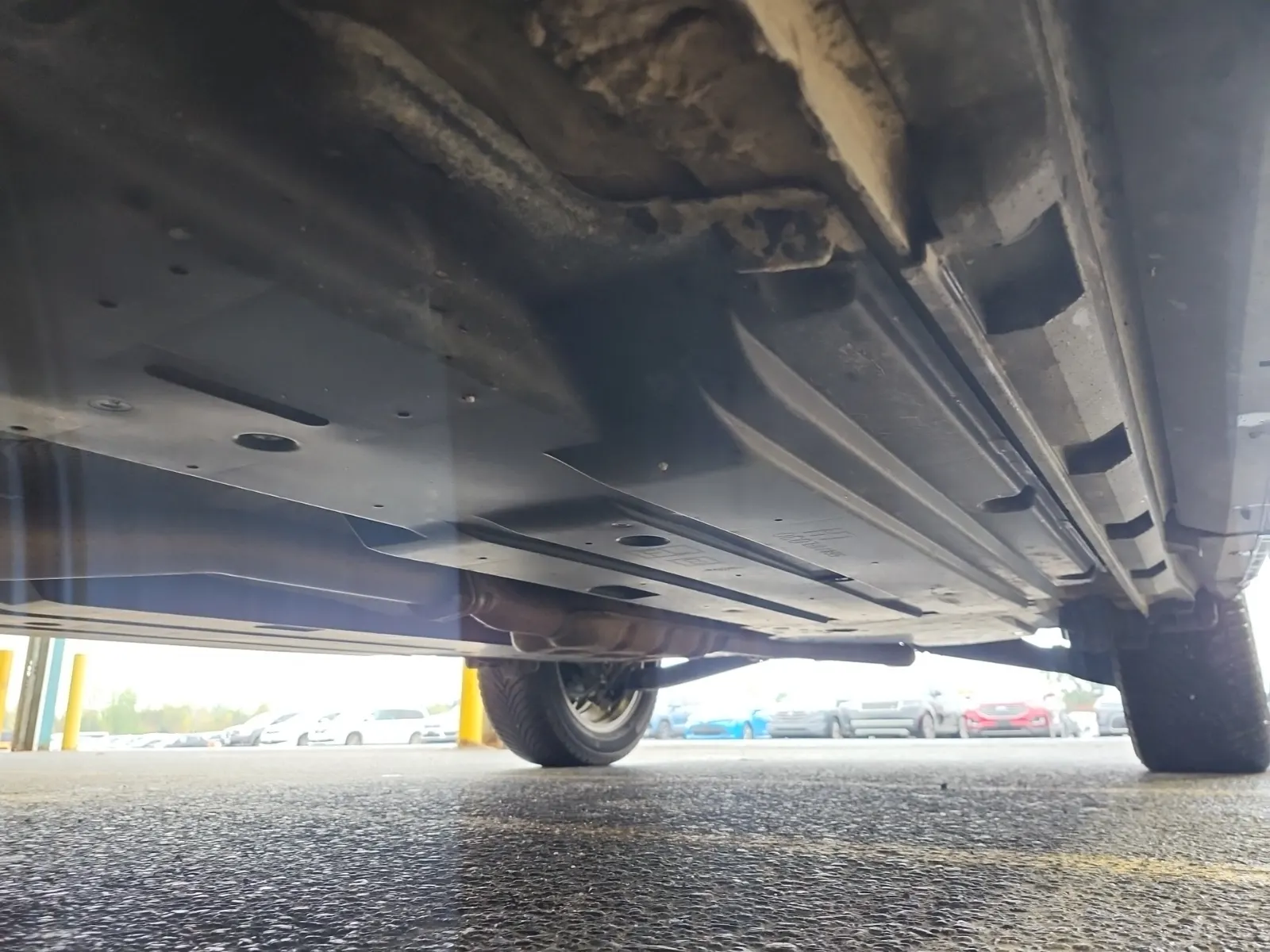 Undercarriage - Driver Photo