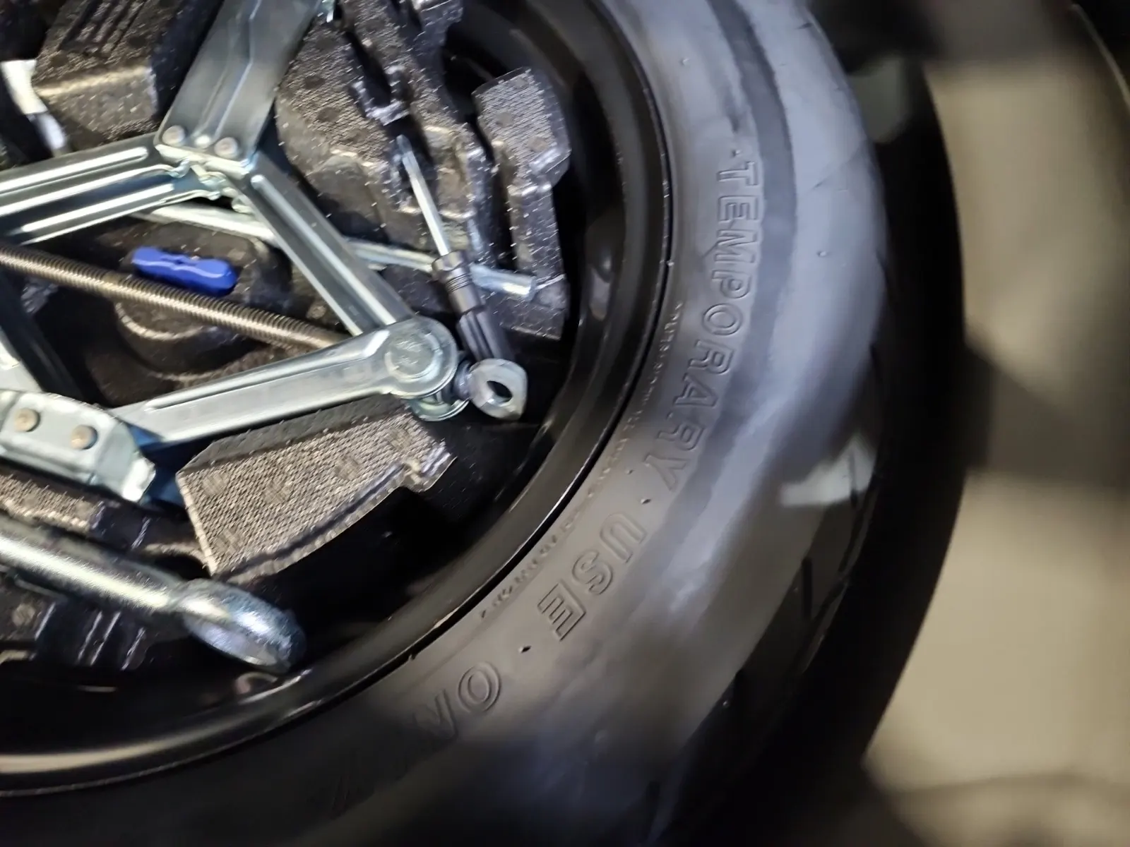 Spare Tire & Wheel Photo
