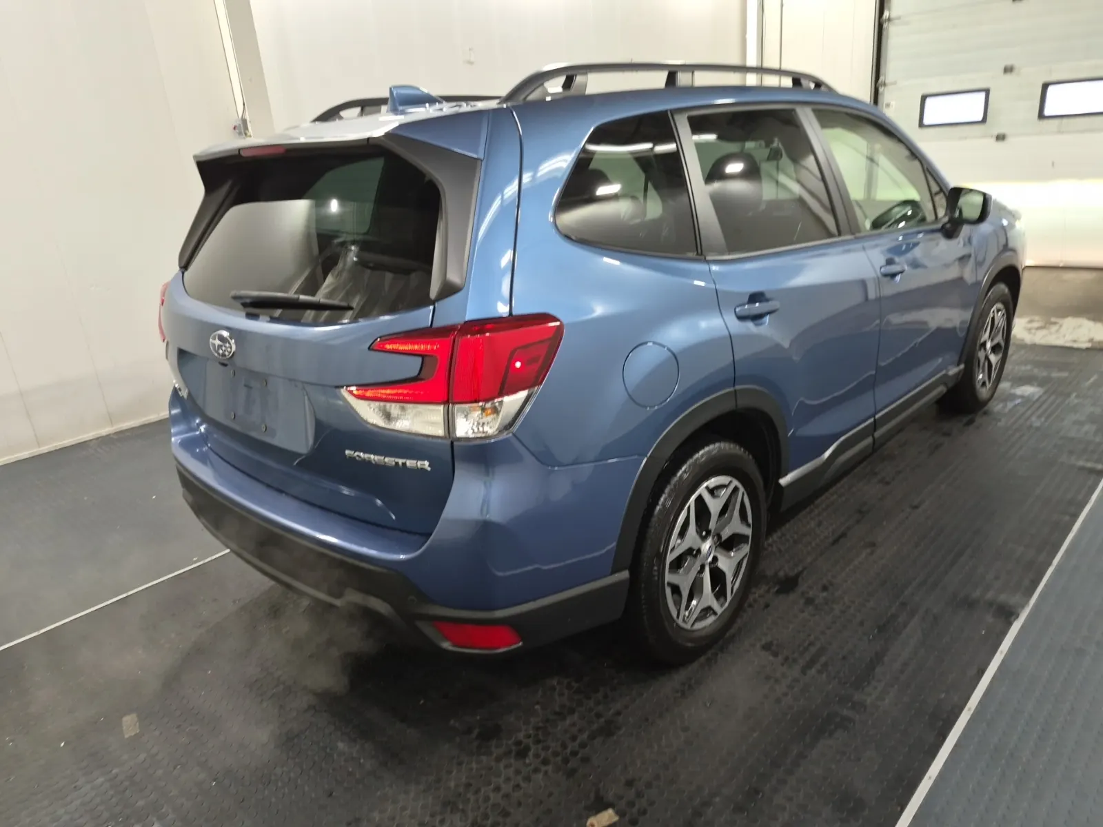 Passenger Rear 3/4 Photo