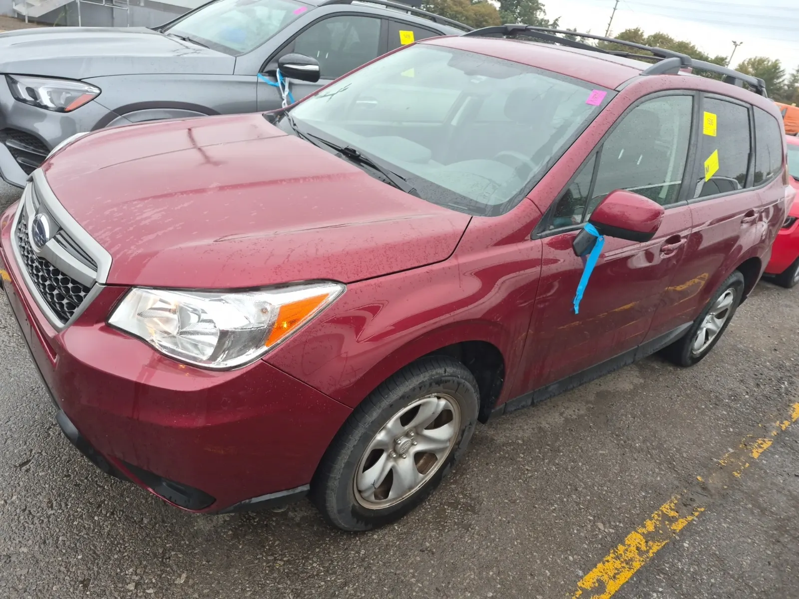 Front driver 3/4 photo