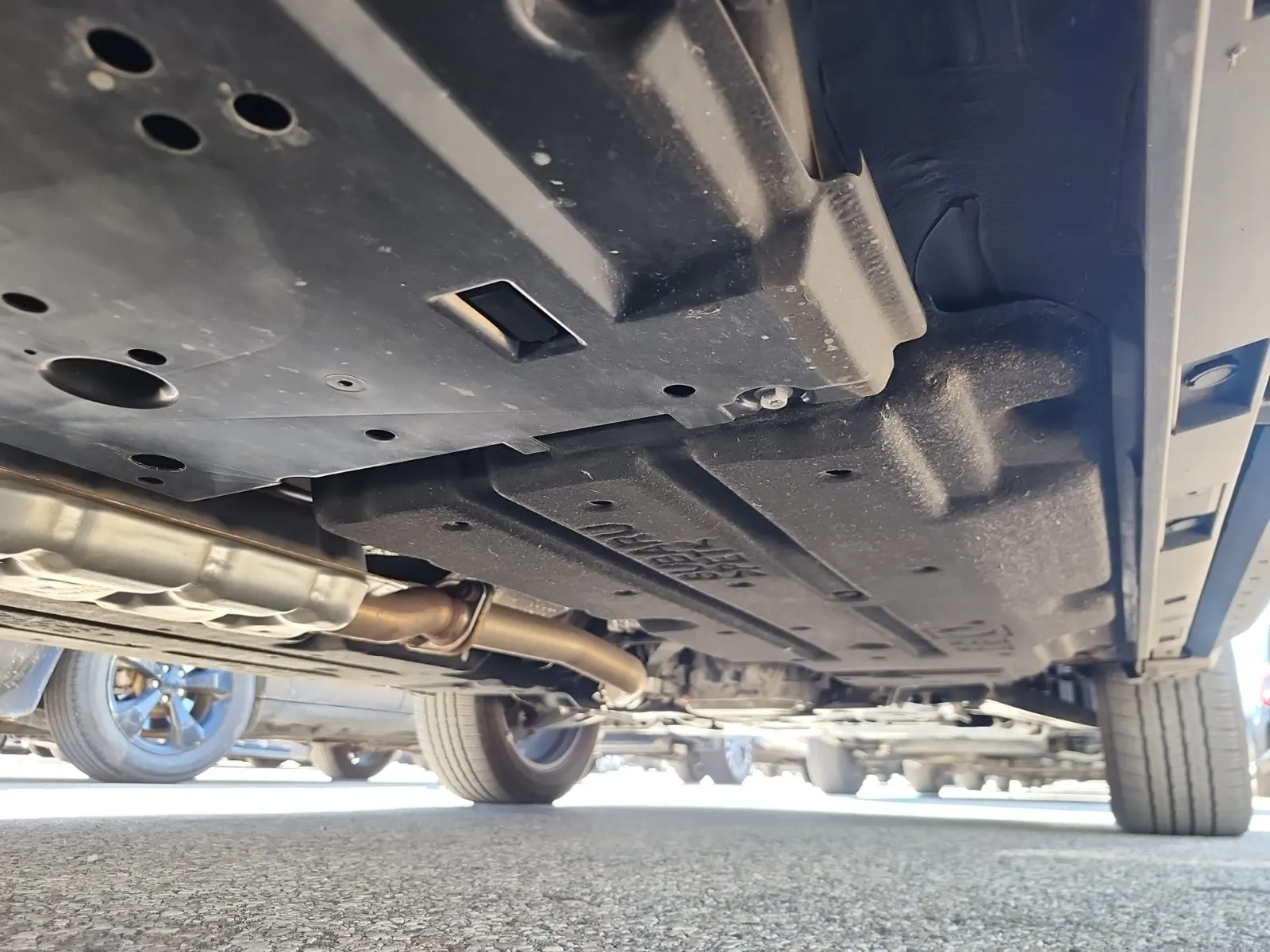 Undercarriage - Passenger Photo