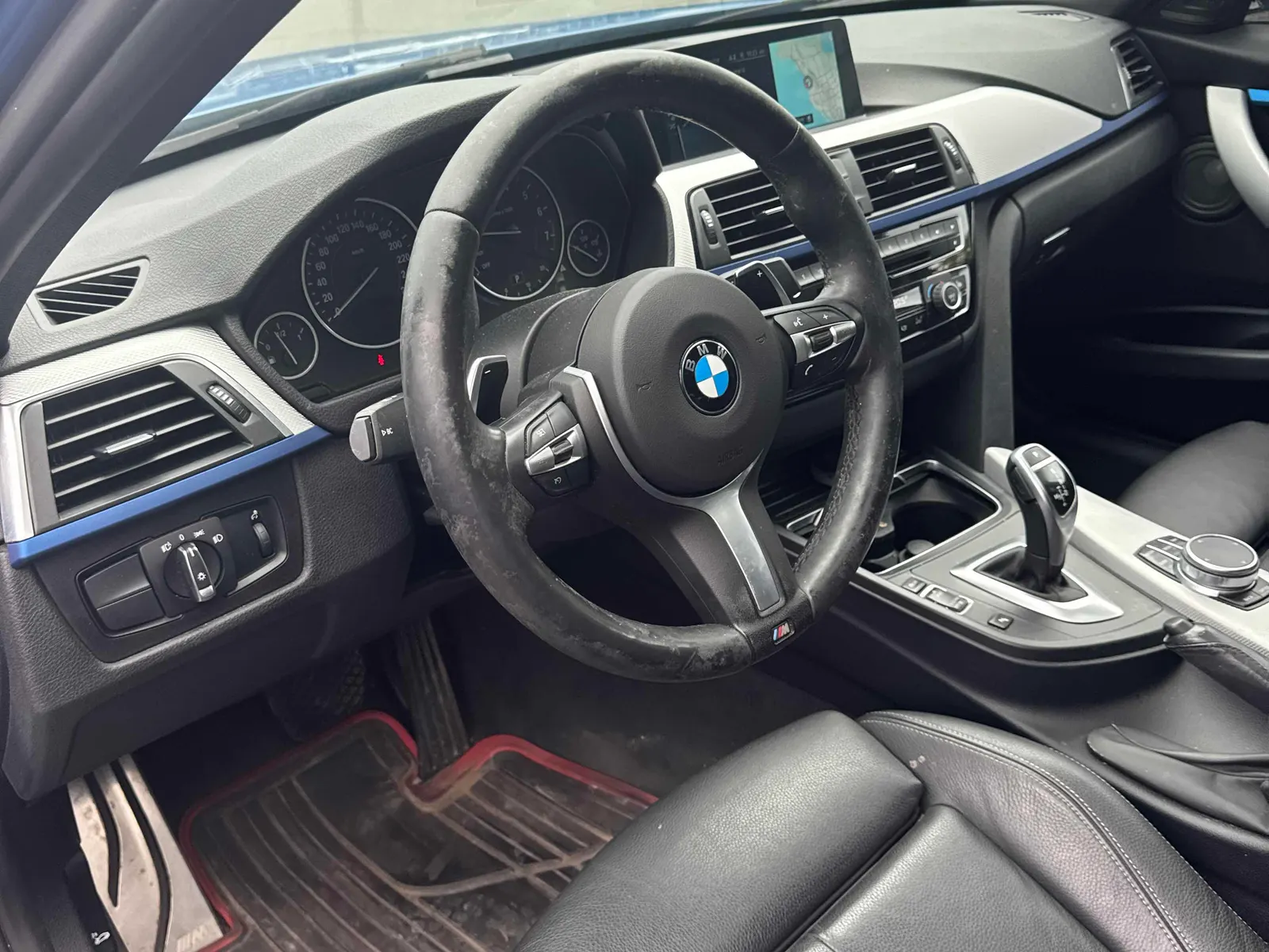 Interior driver side