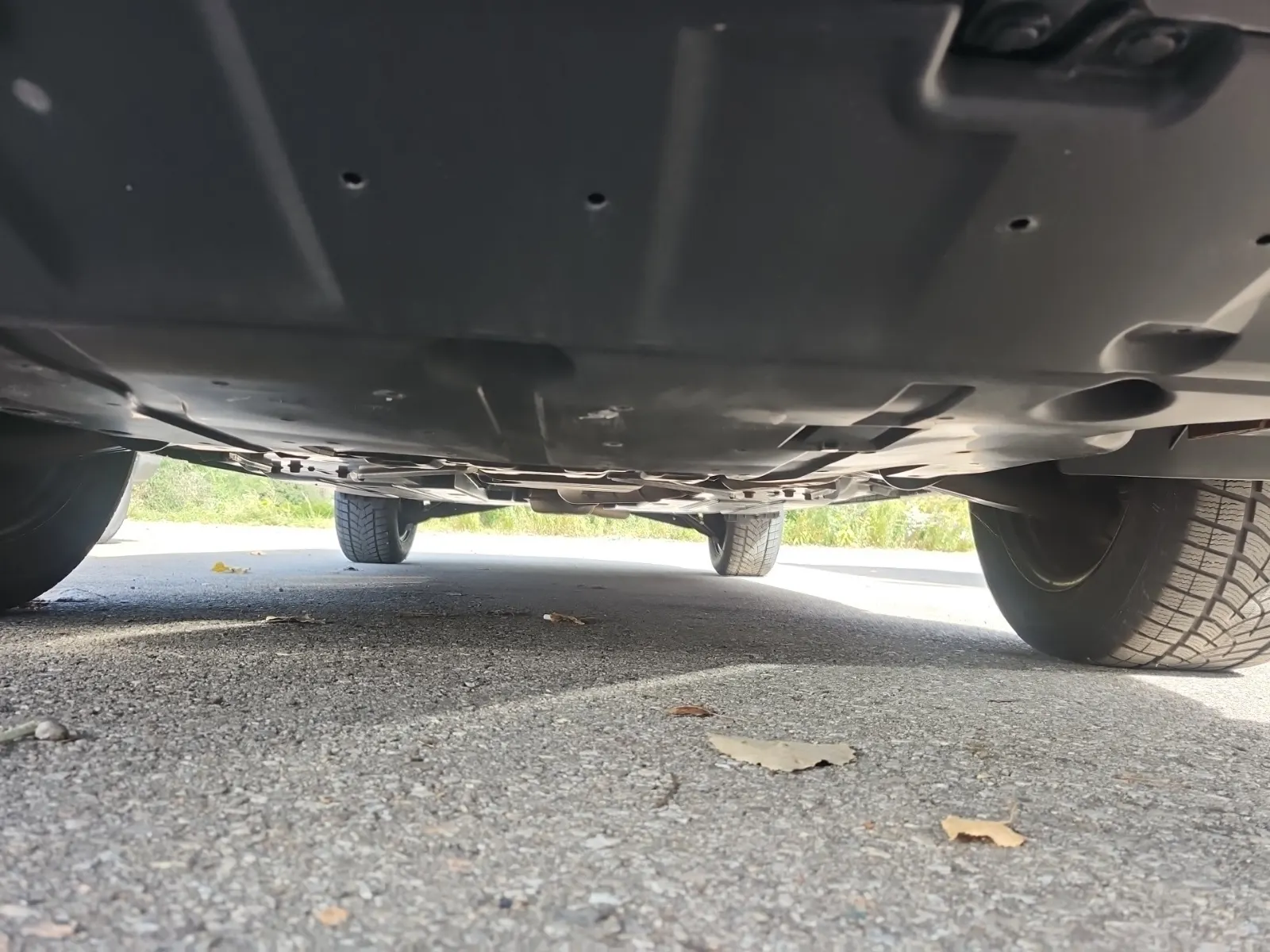 Undercarriage - Front Photo