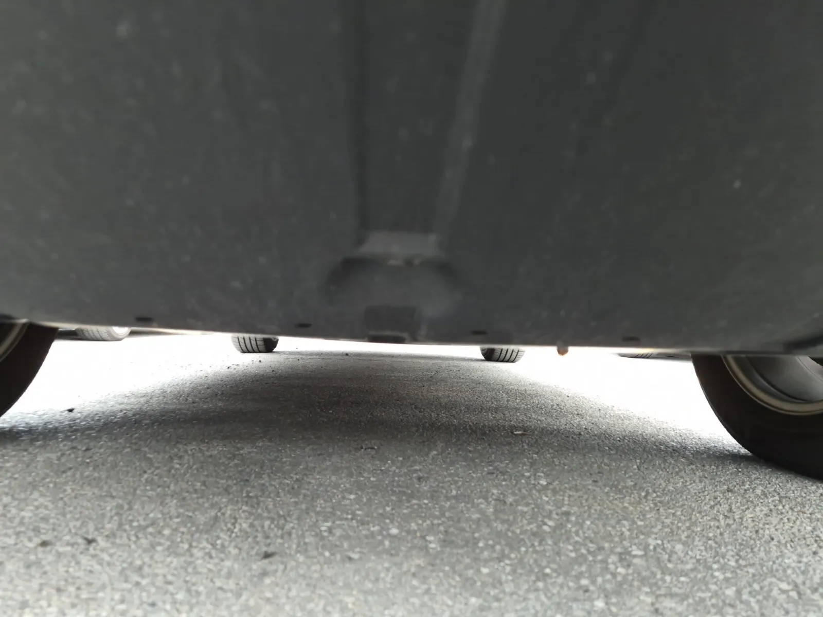 Undercarriage - Front Photo
