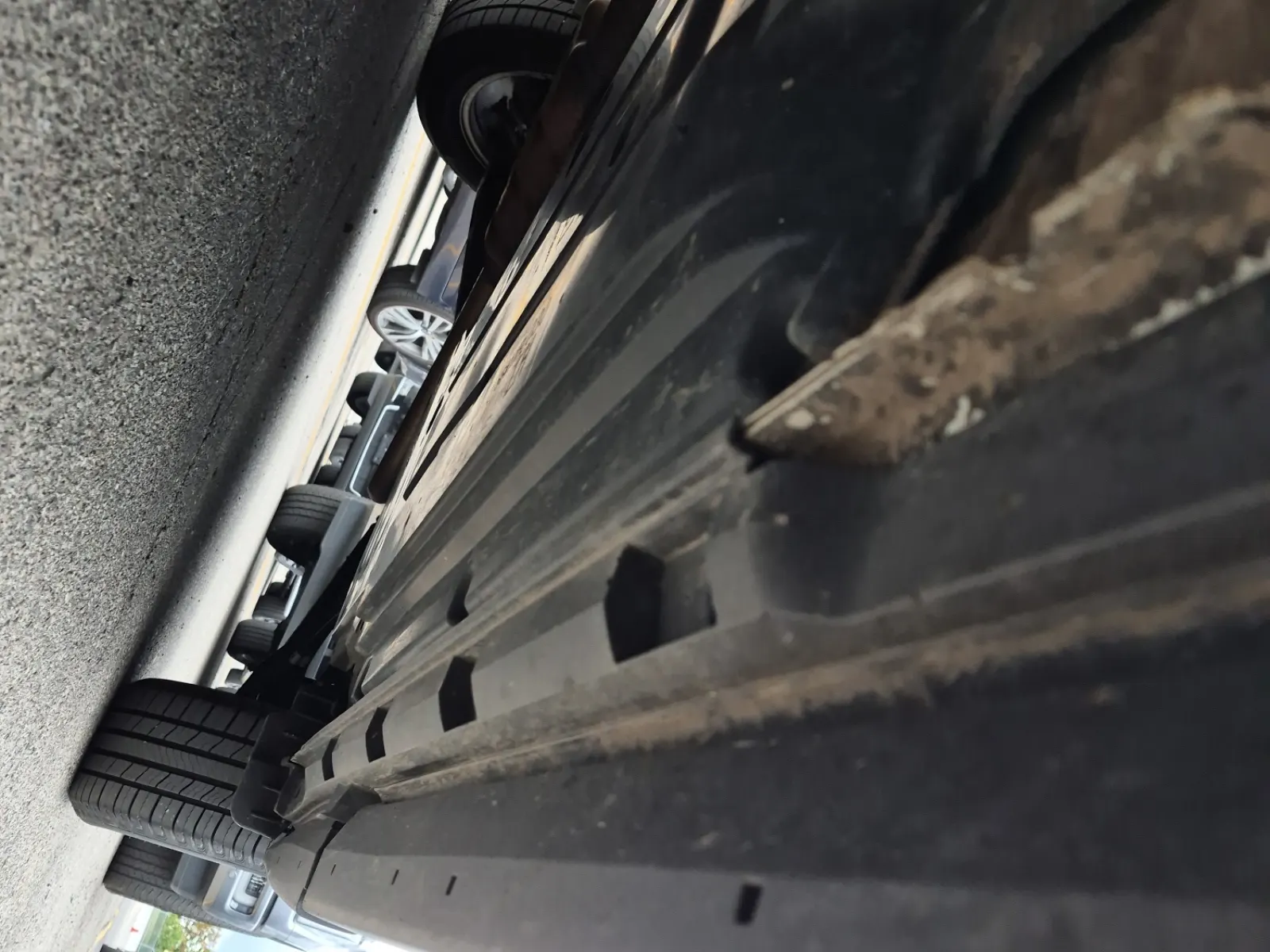 Undercarriage - Driver Photo