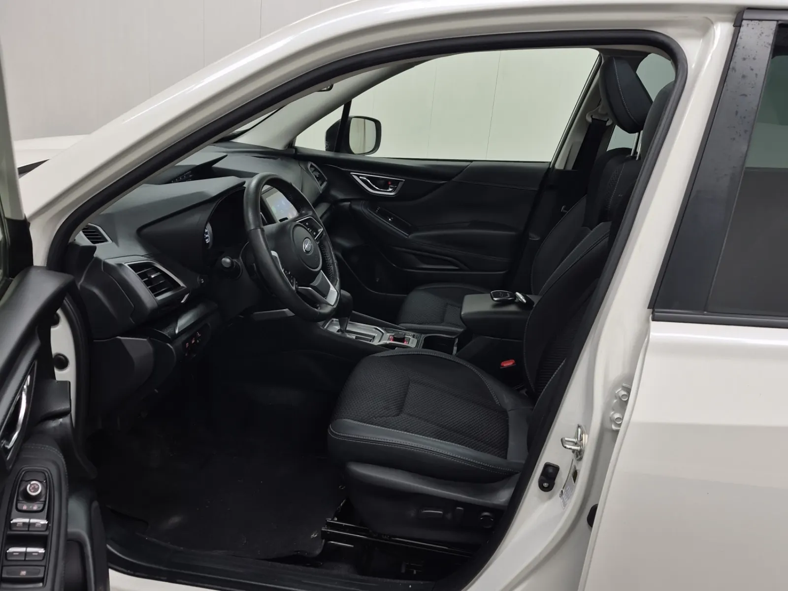 Front Interior Photo
