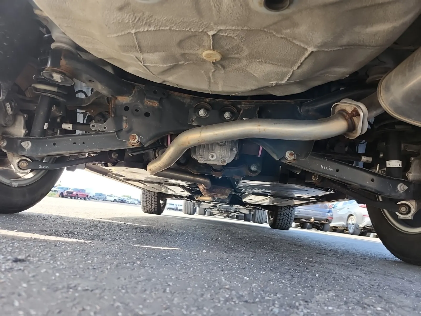 Undercarriage - Rear Photo