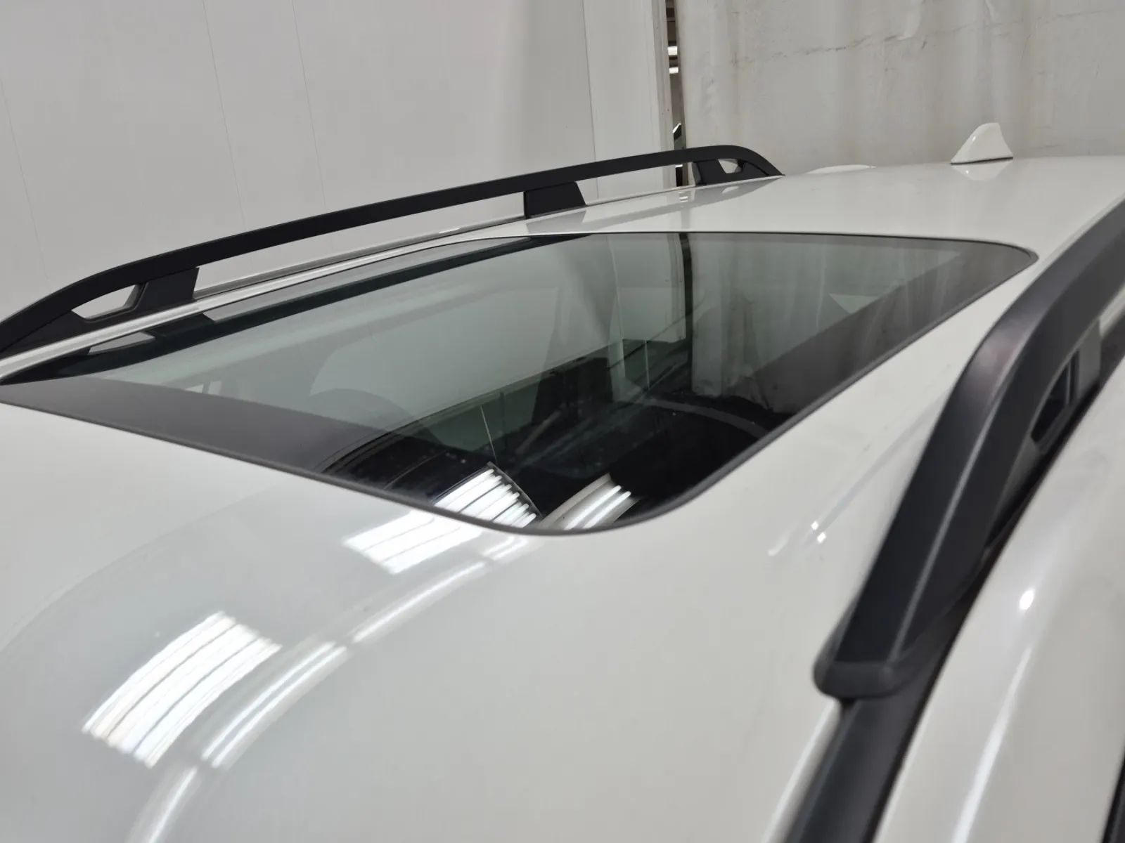 Exterior Roof Photo