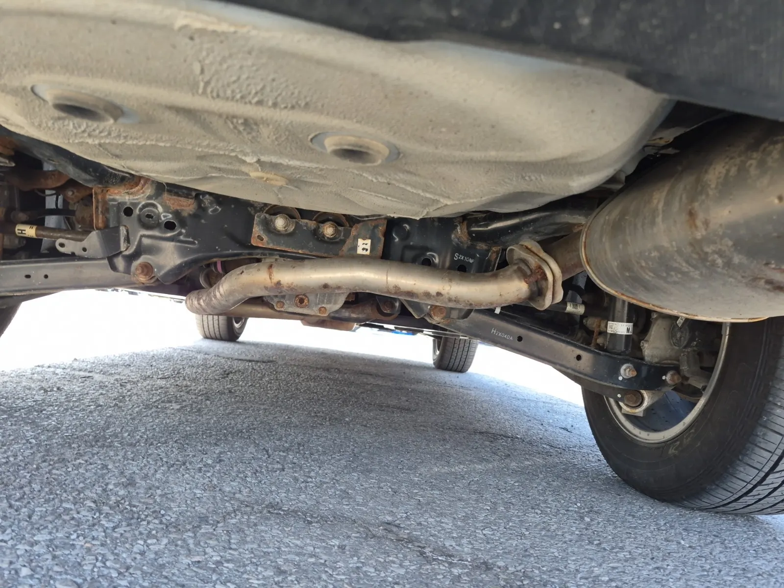 Undercarriage - Rear Photo