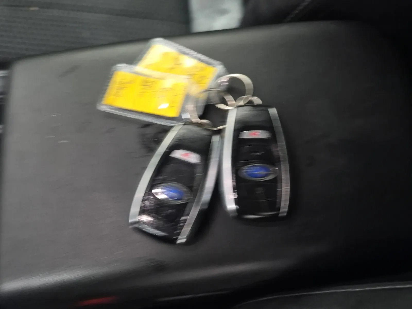 Keys/Fobs/Manual Photo