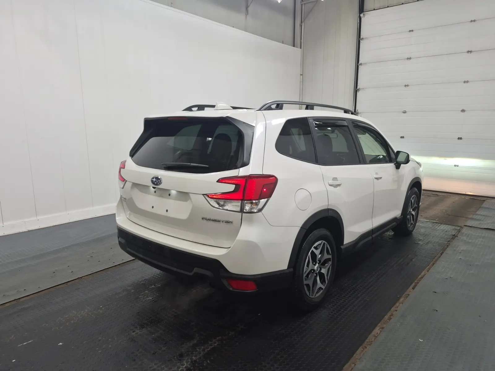 Passenger Rear 3/4 Photo