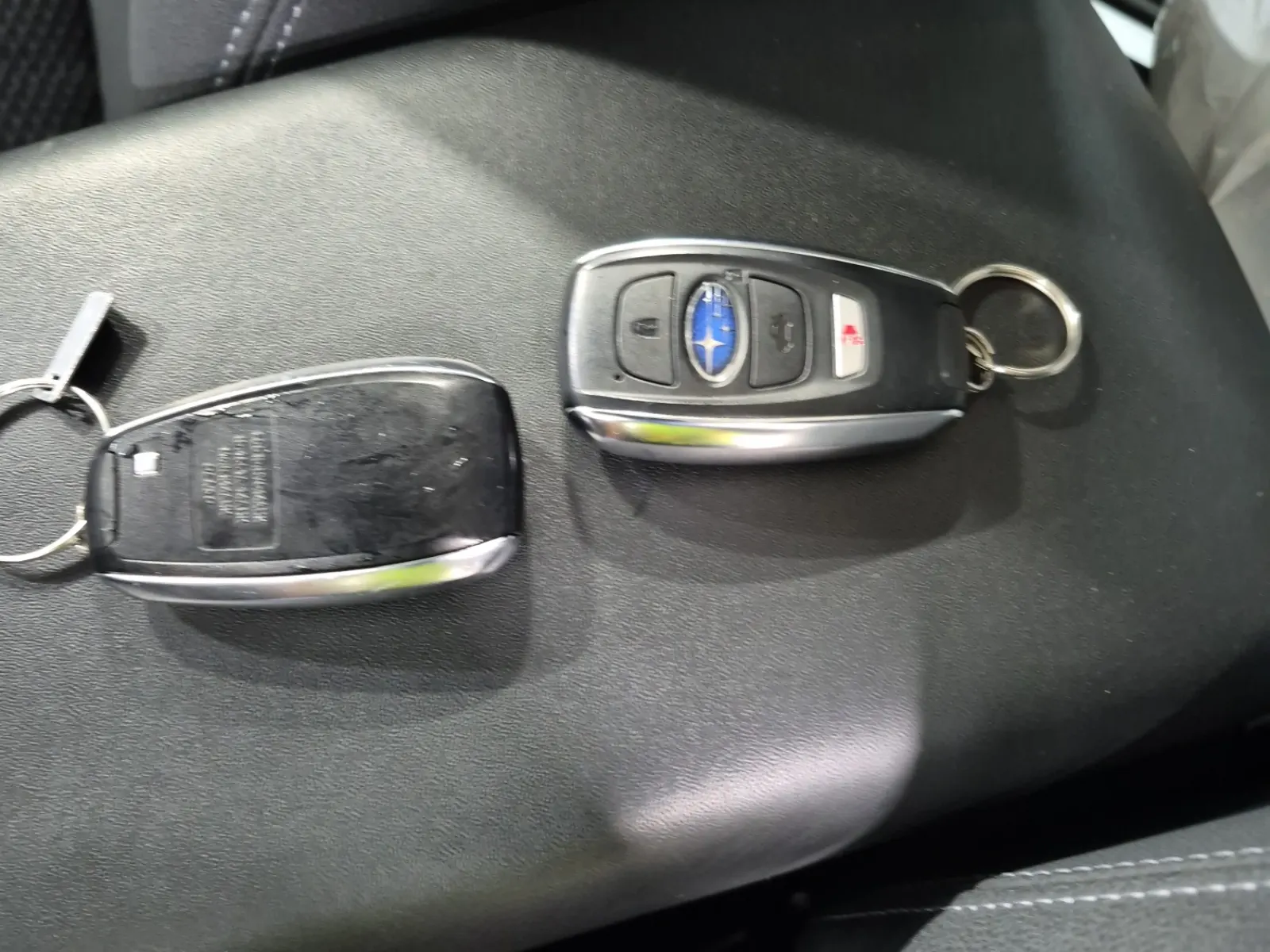 Keys/Fobs/Manual Photo