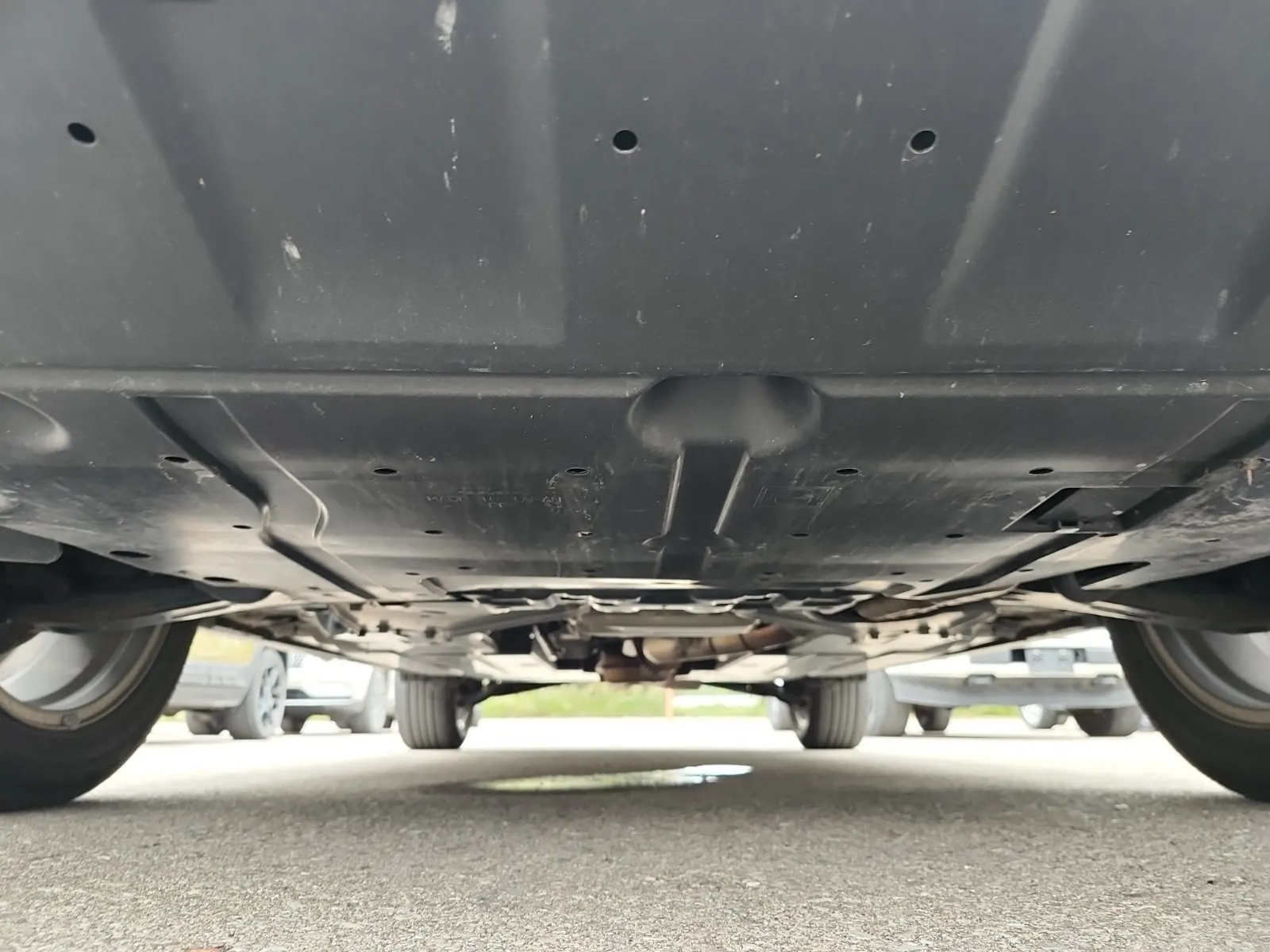 Undercarriage - Front Photo