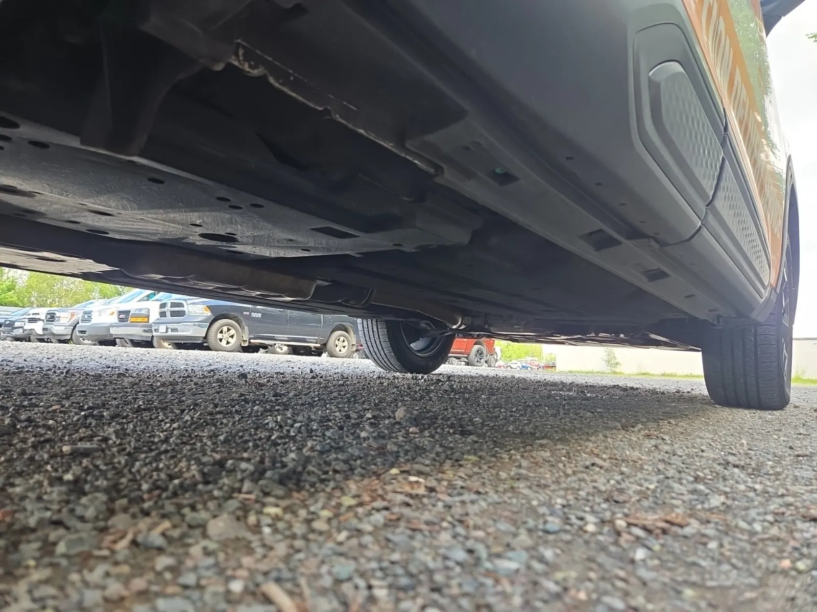 Undercarriage - Passenger Photo