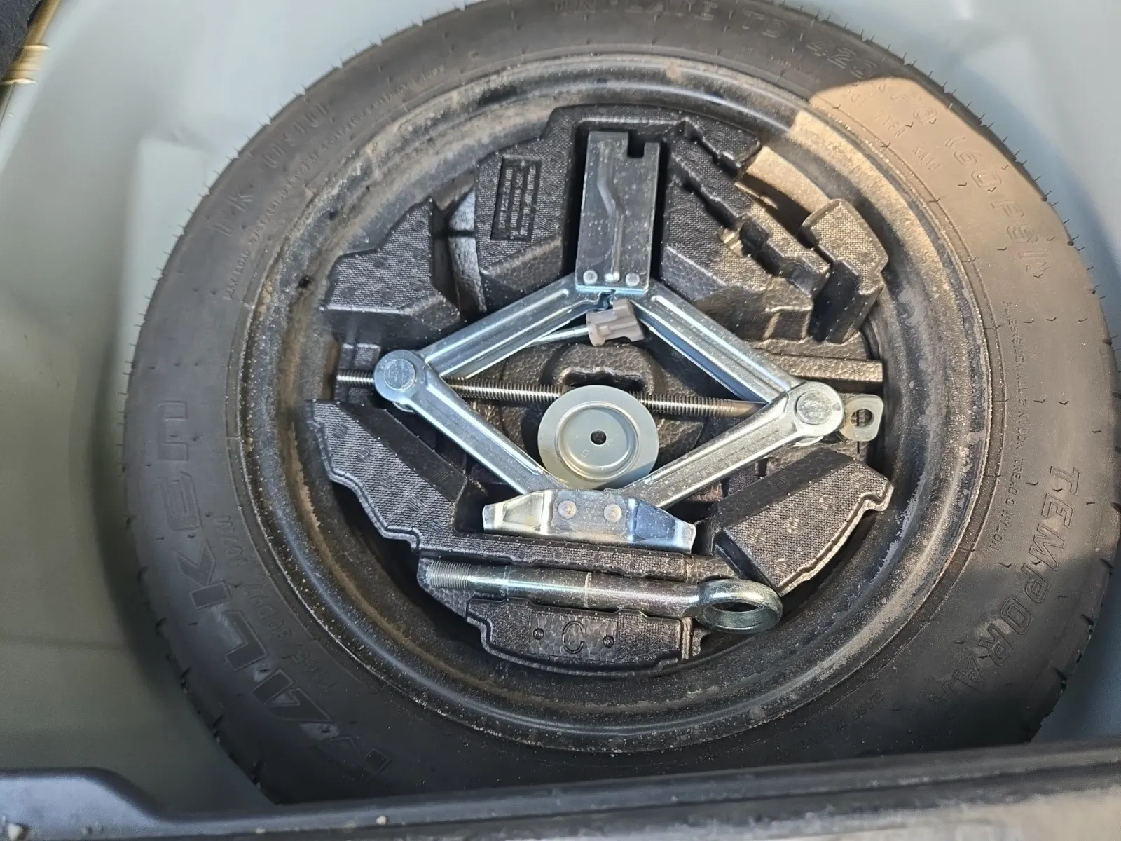 Spare Tire & Wheel Photo