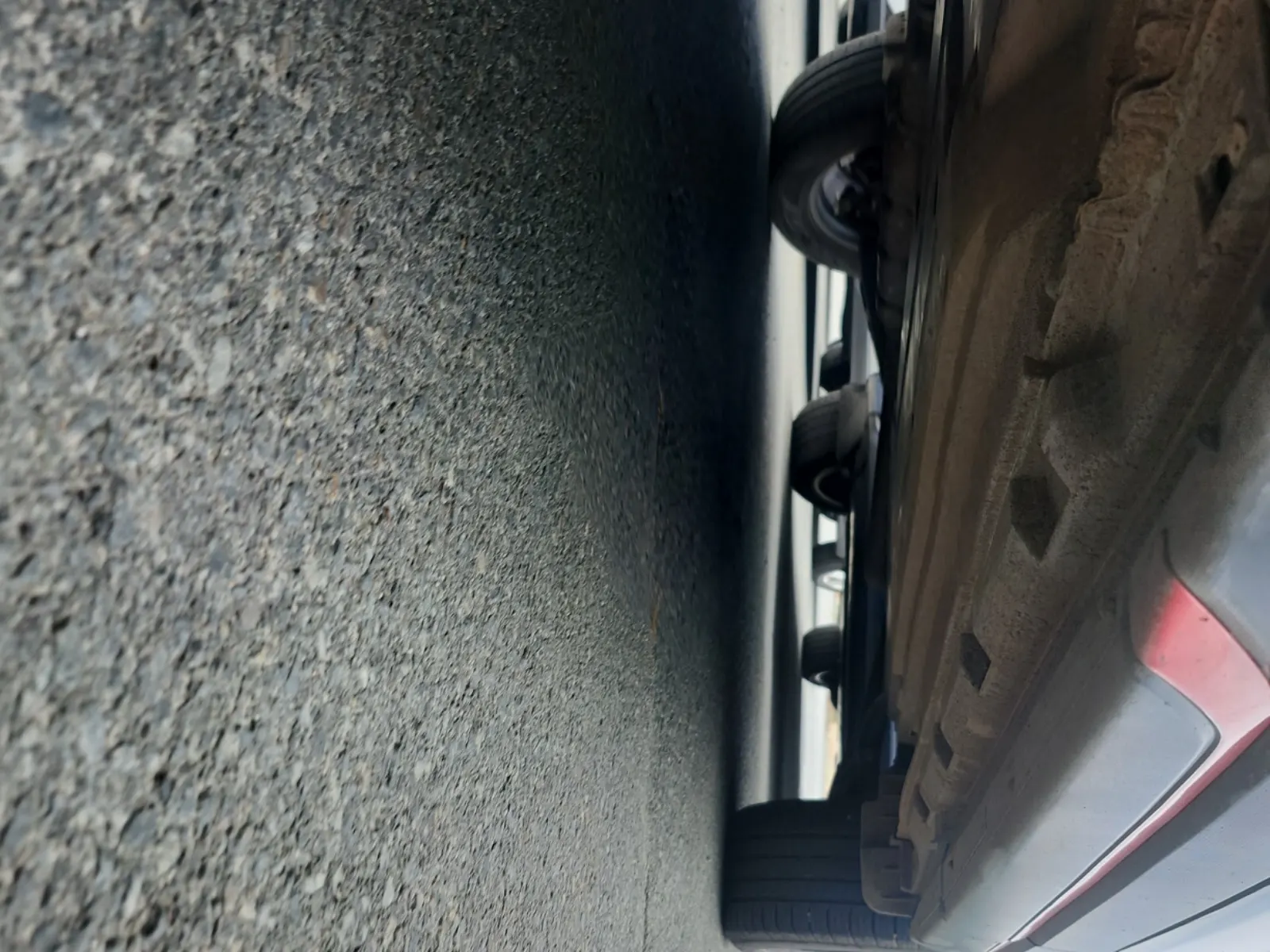 Undercarriage - Driver Photo