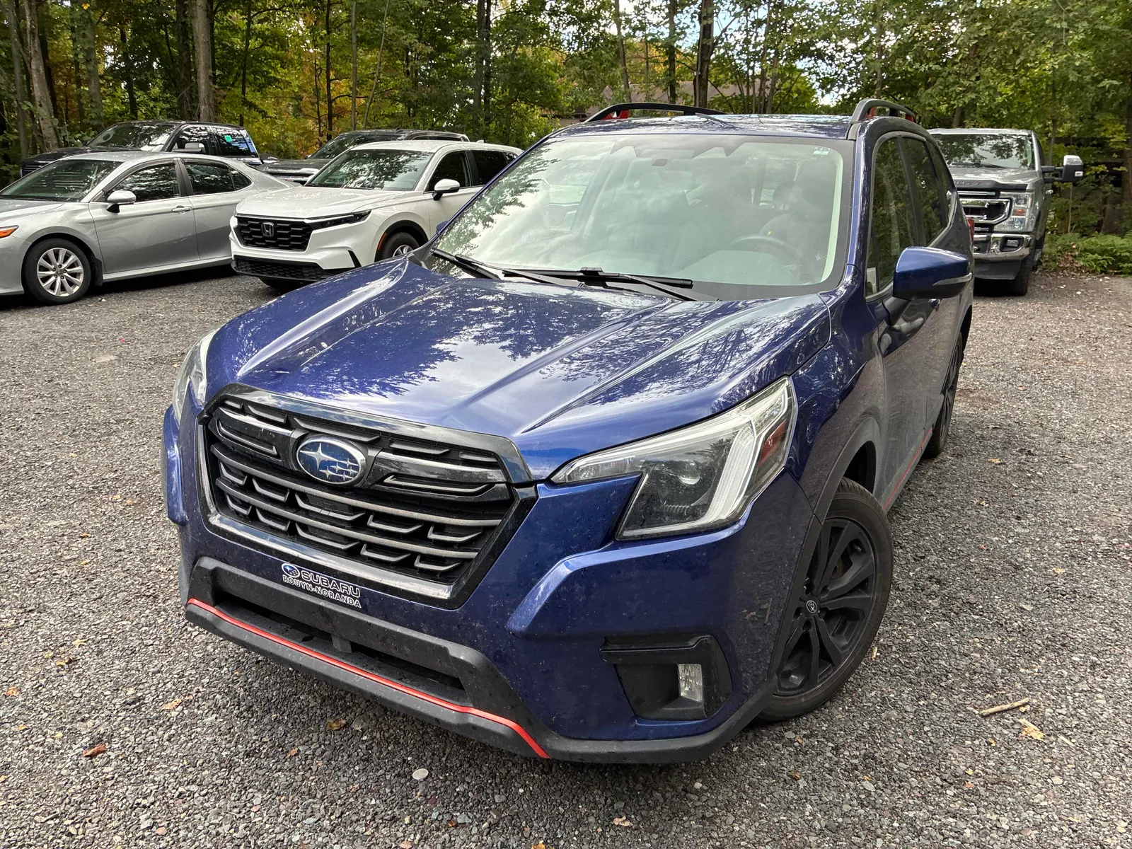 3/4 Front (Main image)