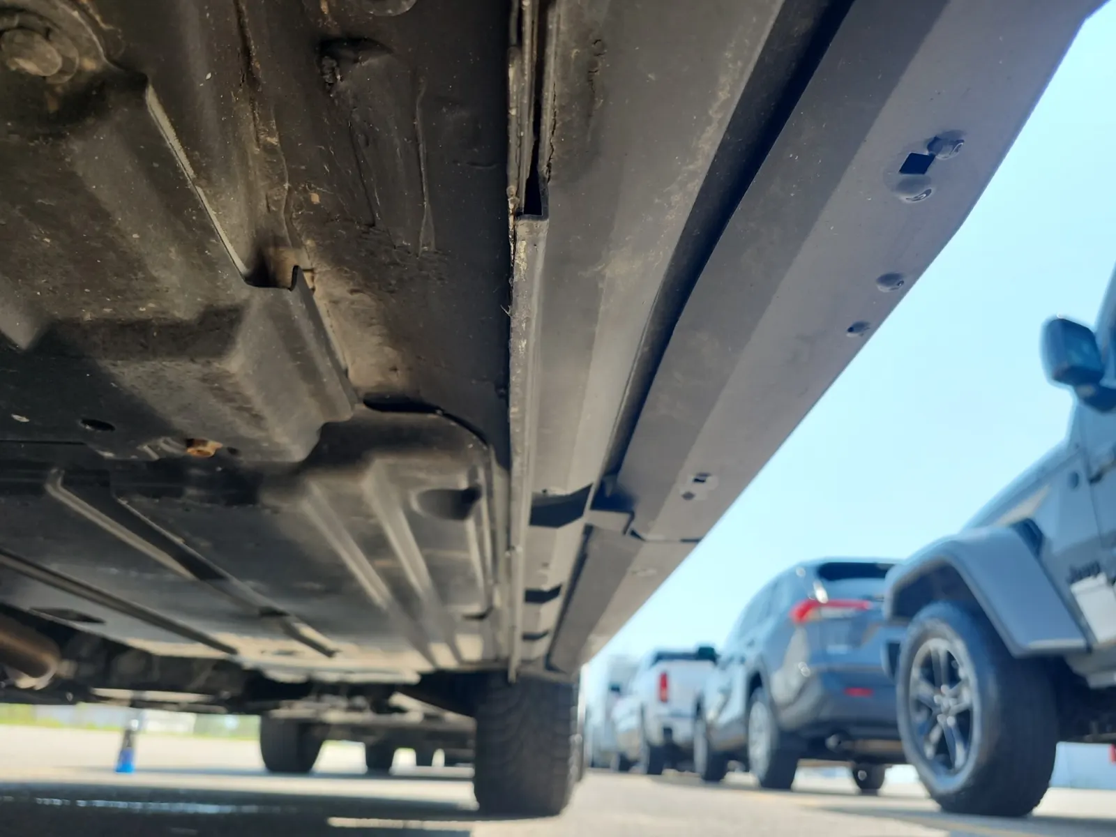 Undercarriage - Passenger Photo