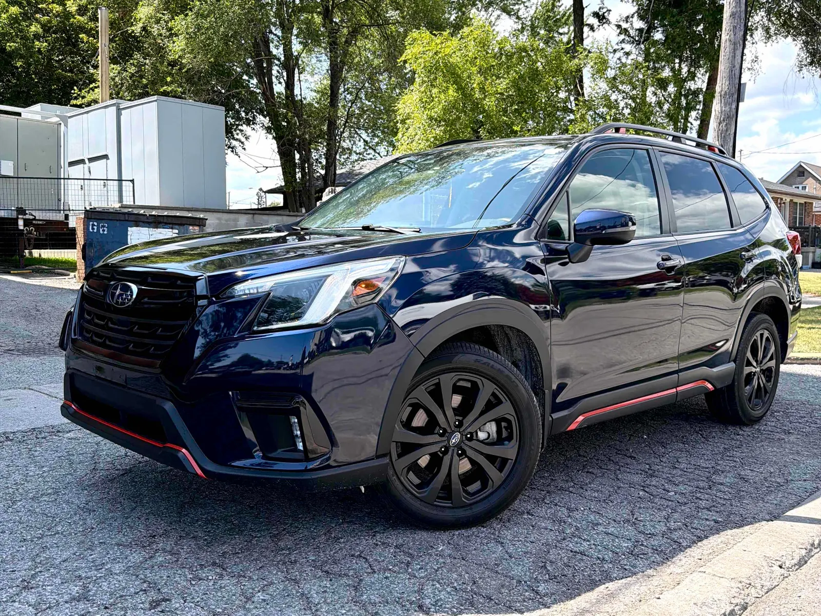 3/4 Front (Main image)