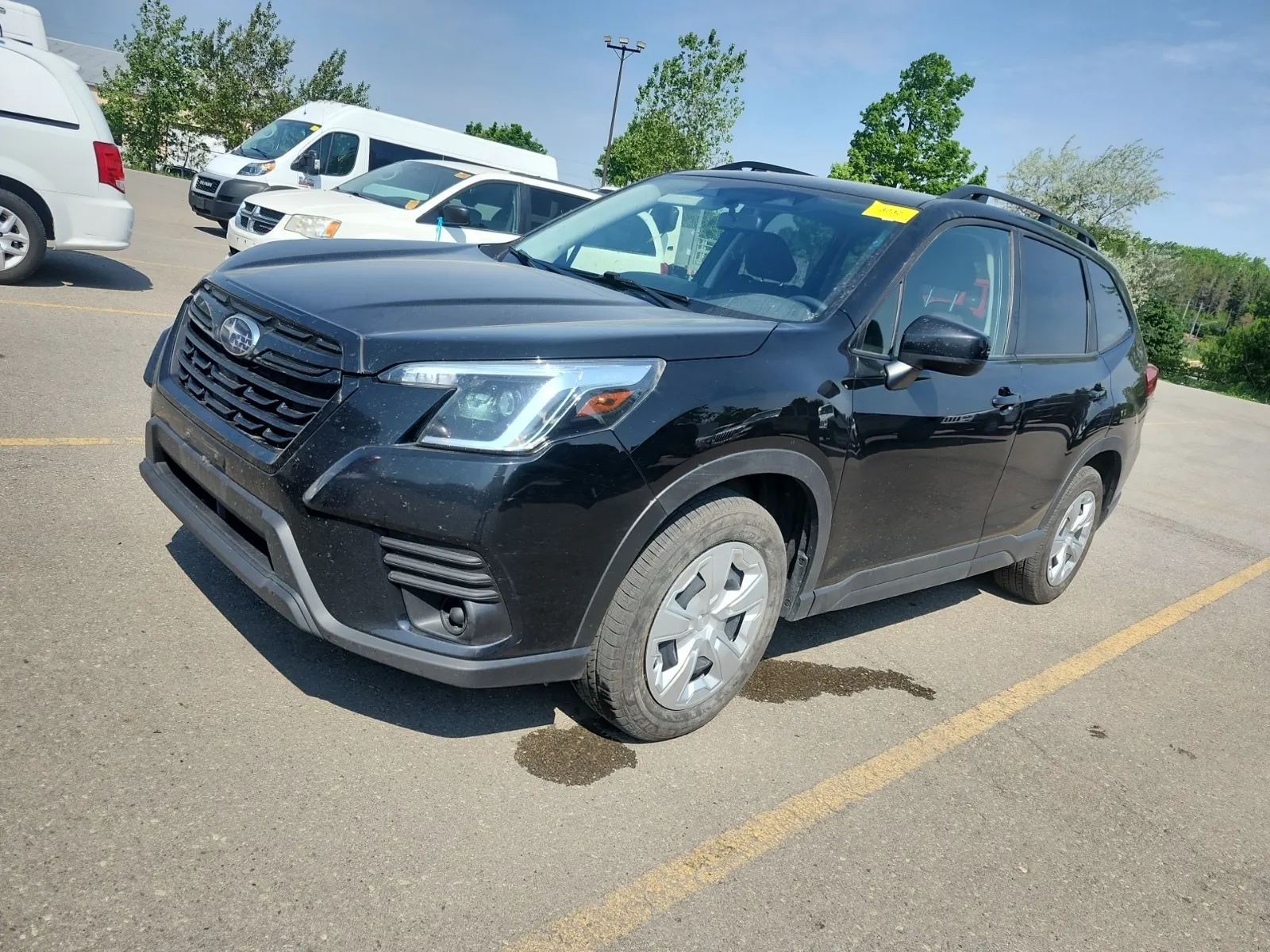 Front driver 3/4 photo