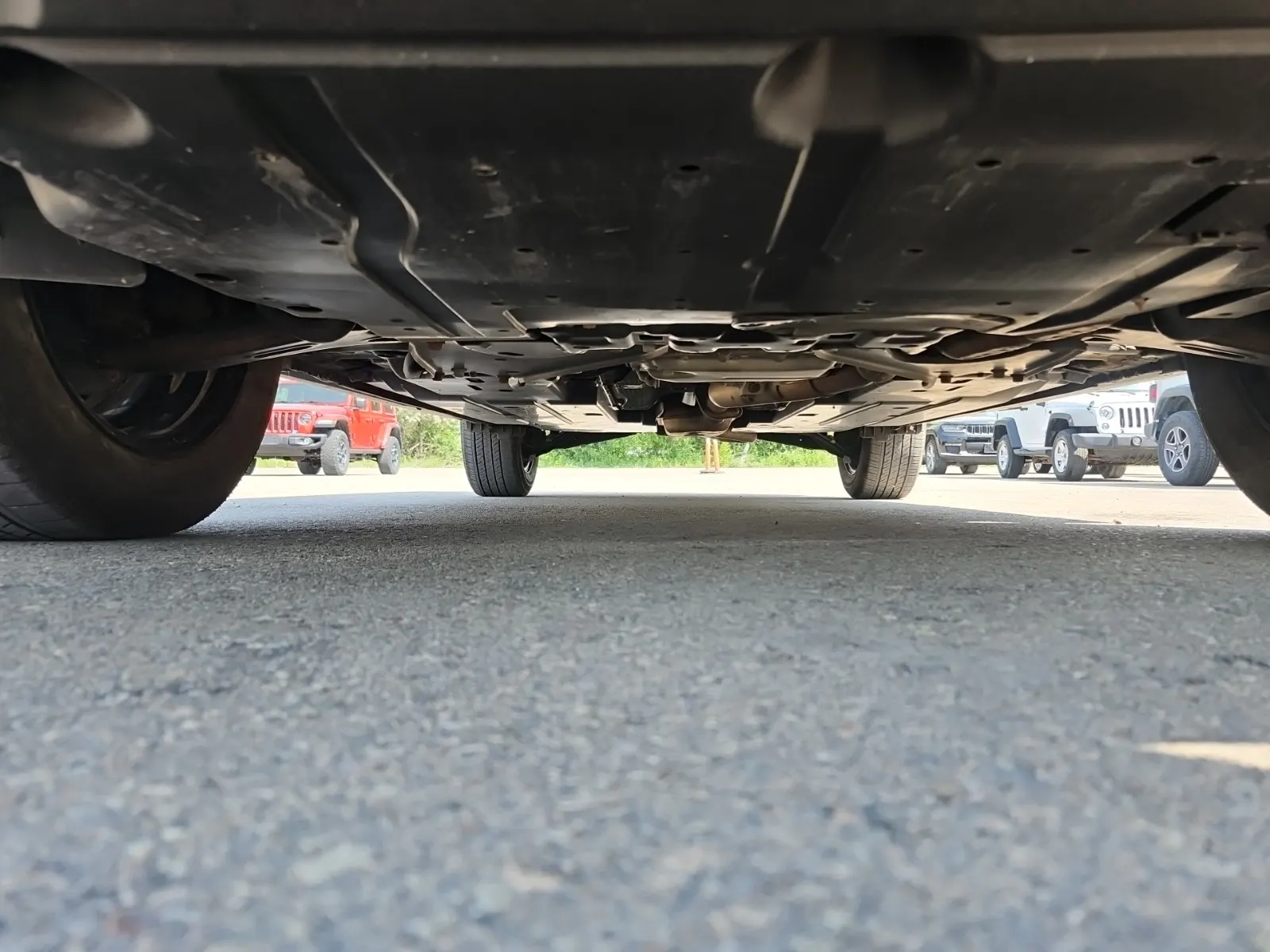 Undercarriage - Front Photo