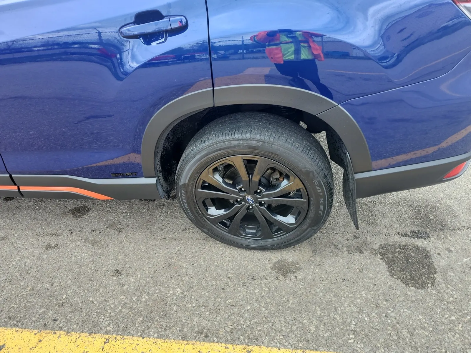 Left Rear Wheel/Tire Photo
