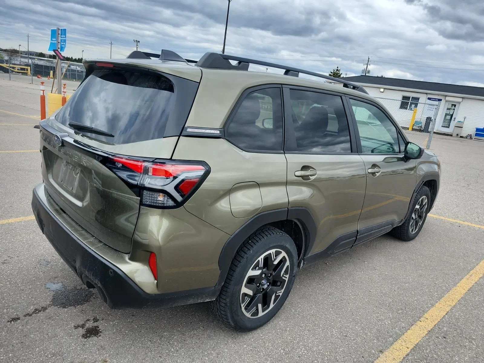 Passenger Rear 3/4 Photo