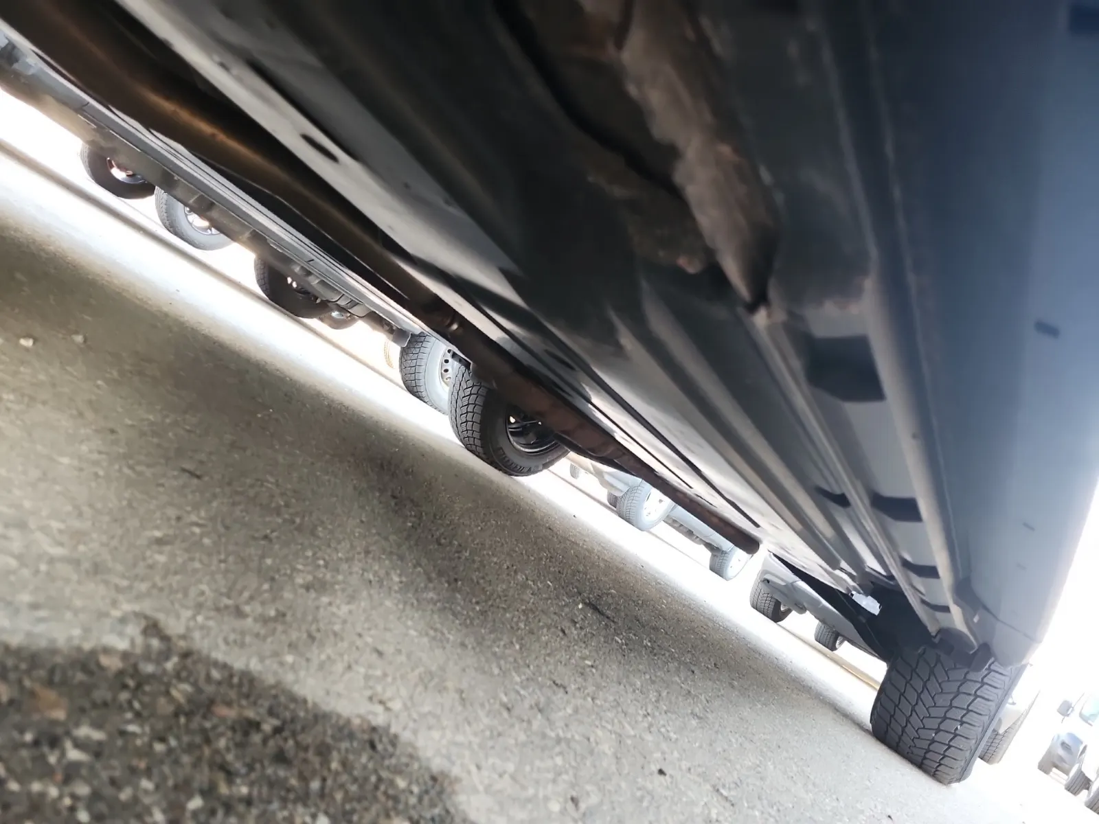 Undercarriage - Driver Photo
