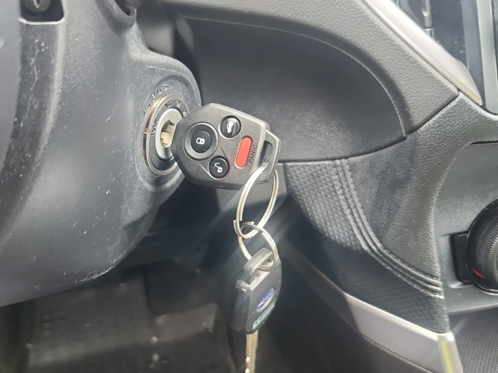 Keys/Fobs/Manual Photo