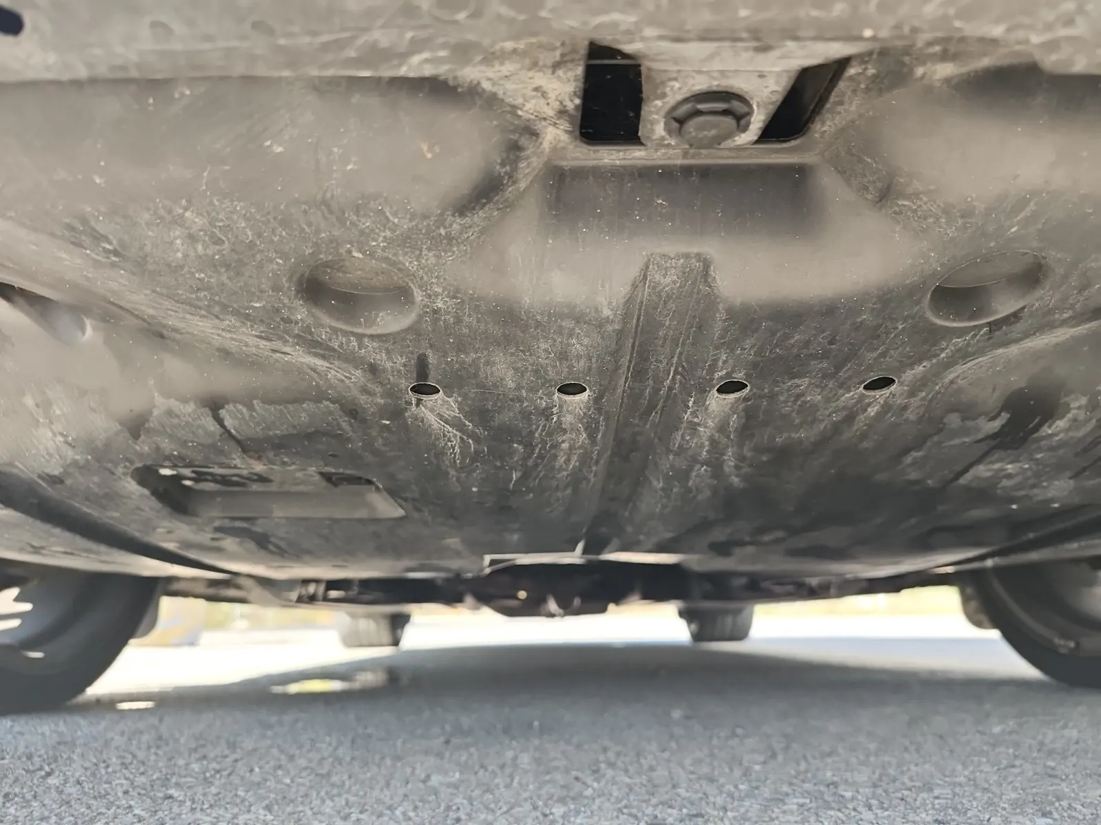 Undercarriage - Front Photo
