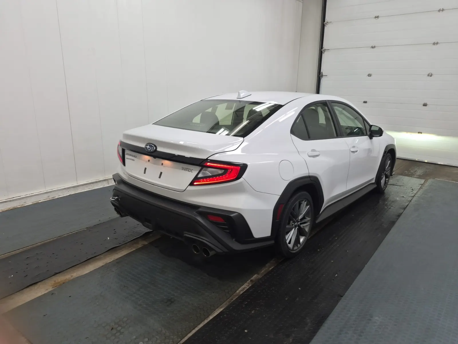 Passenger Rear 3/4 Photo