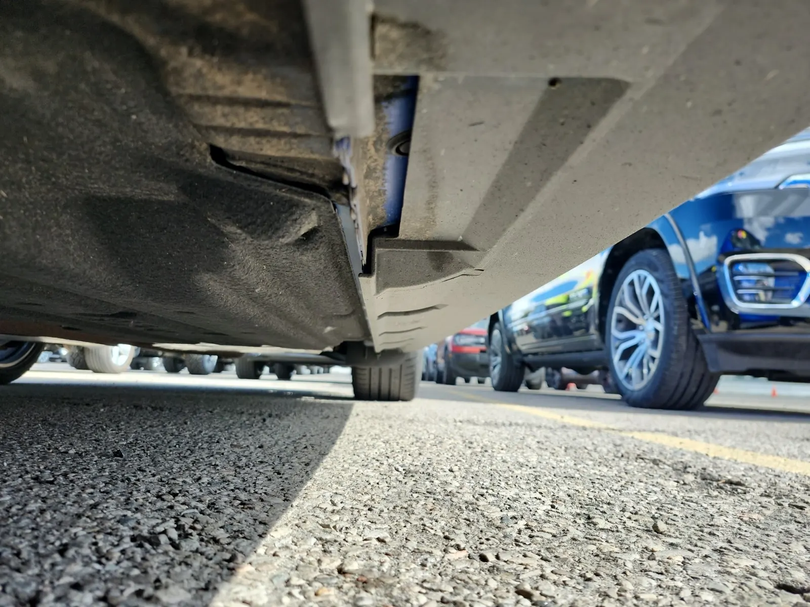 Undercarriage - Driver Photo