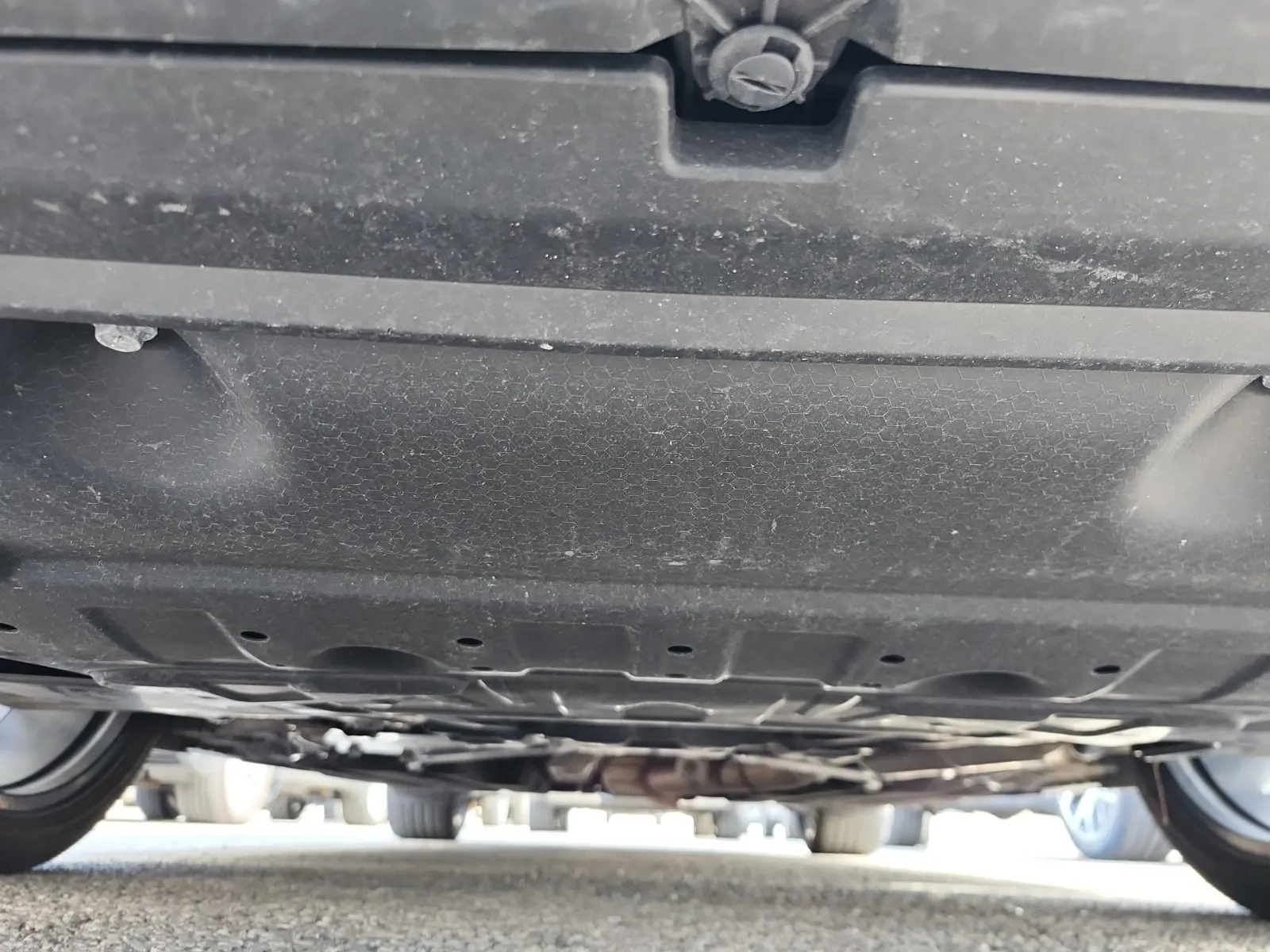 Undercarriage - Front Photo