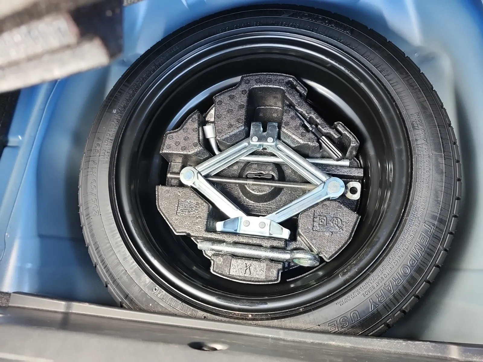 Spare Tire & Wheel Photo