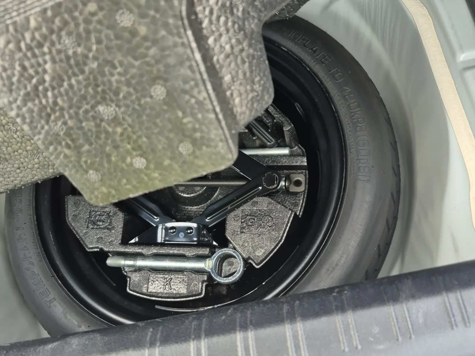 Spare Tire & Wheel Photo