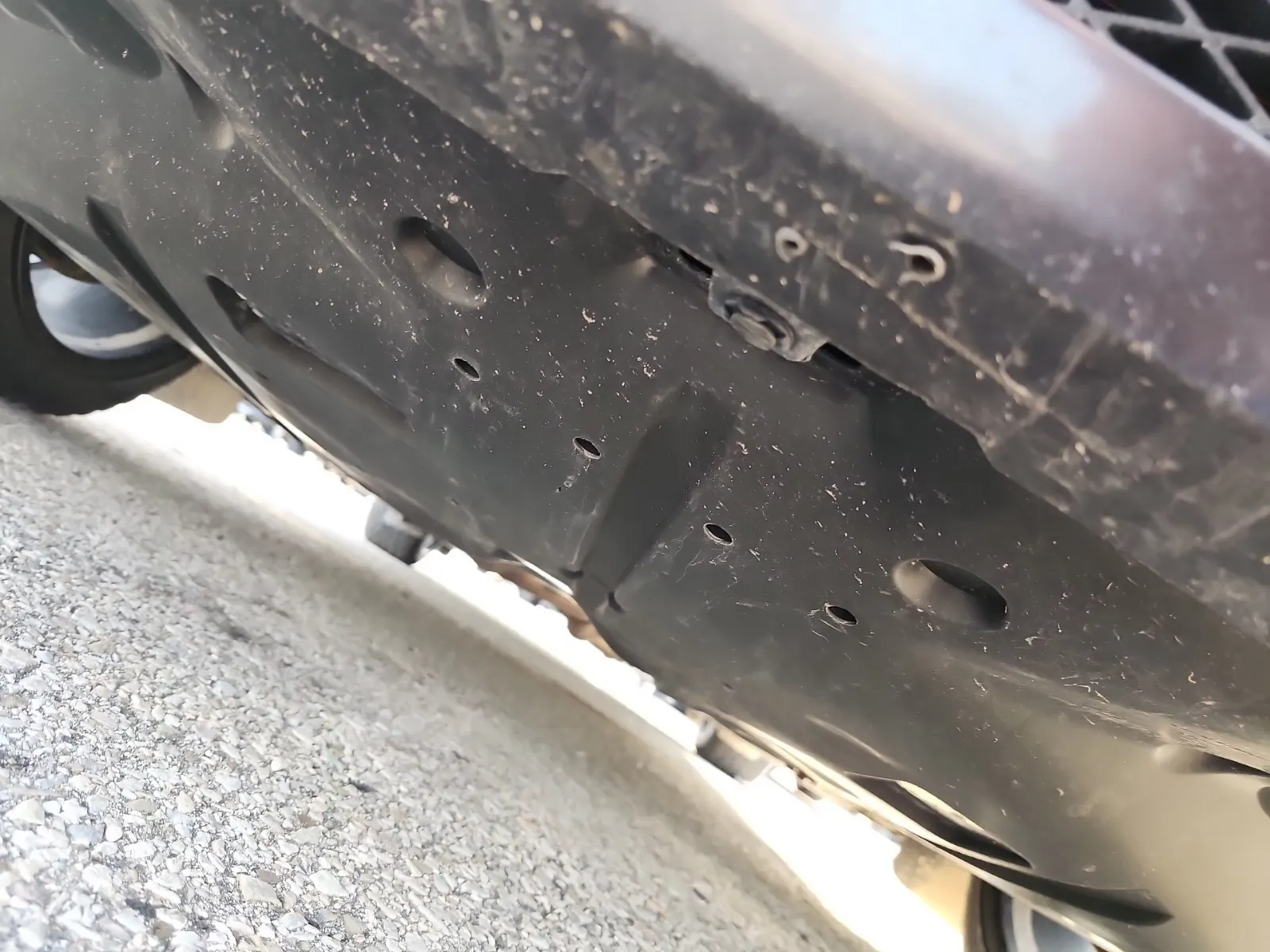 Undercarriage - Front Photo