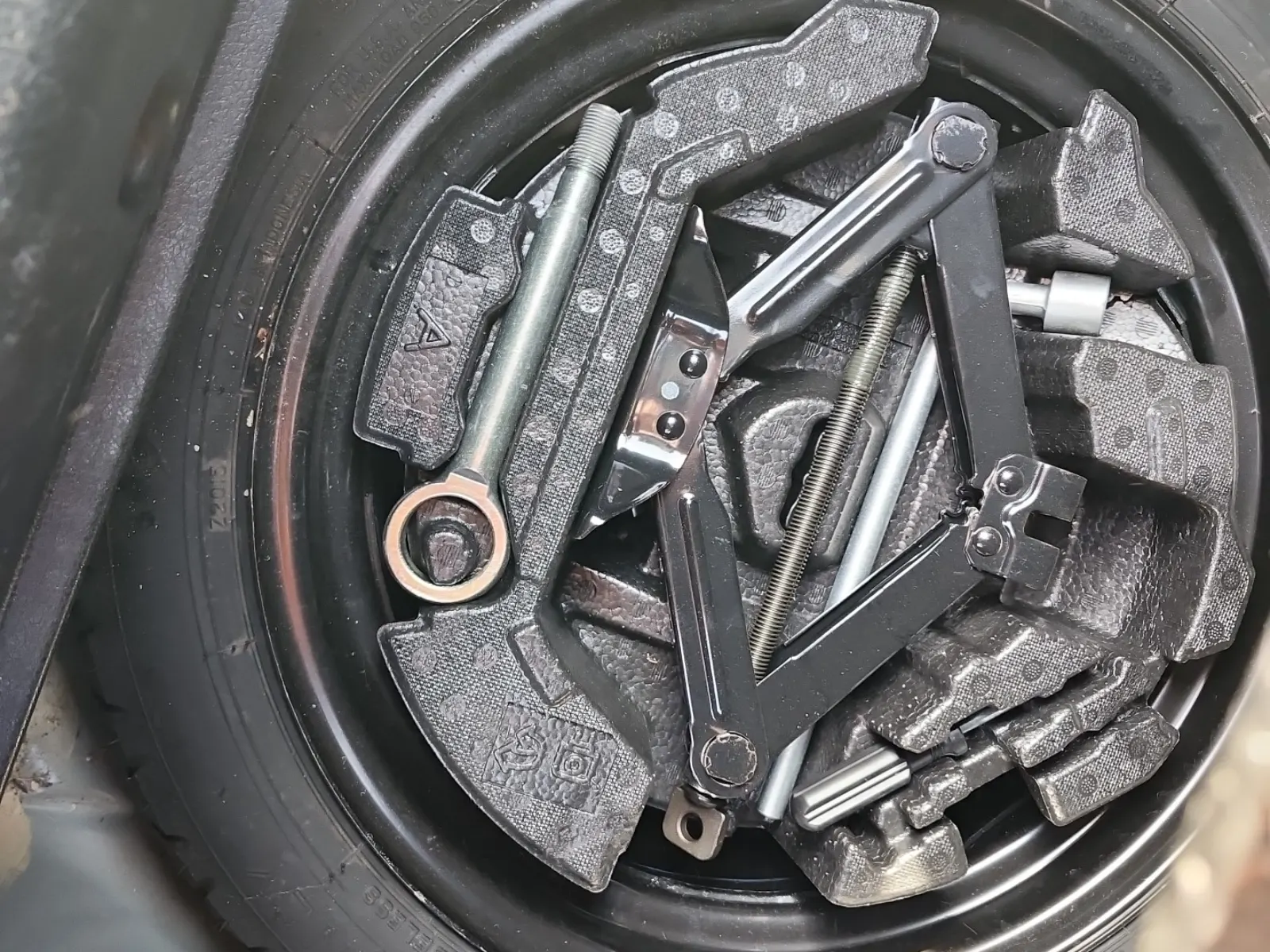 Spare Tire & Wheel Photo