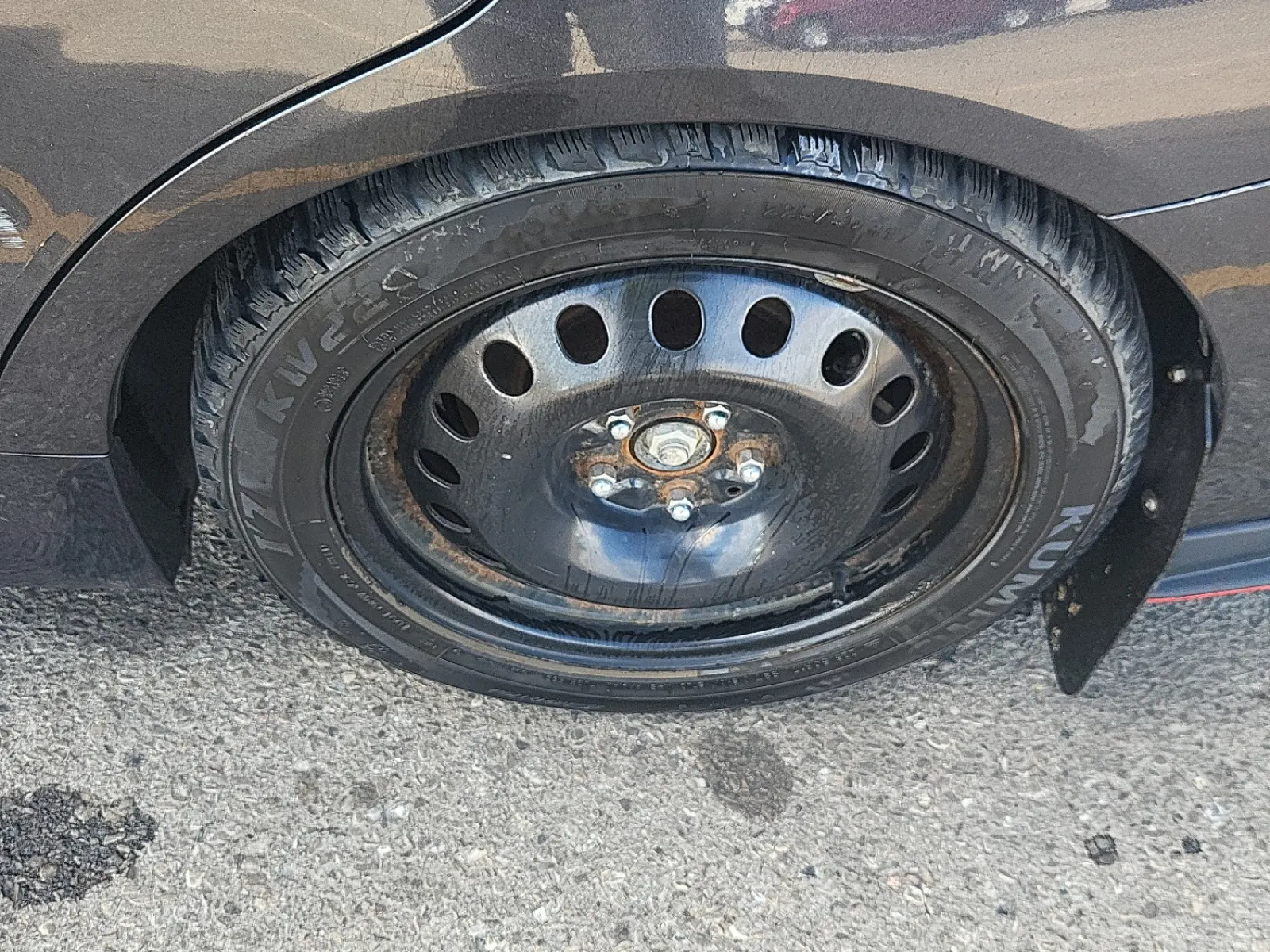 Left Rear Wheel/Tire Photo