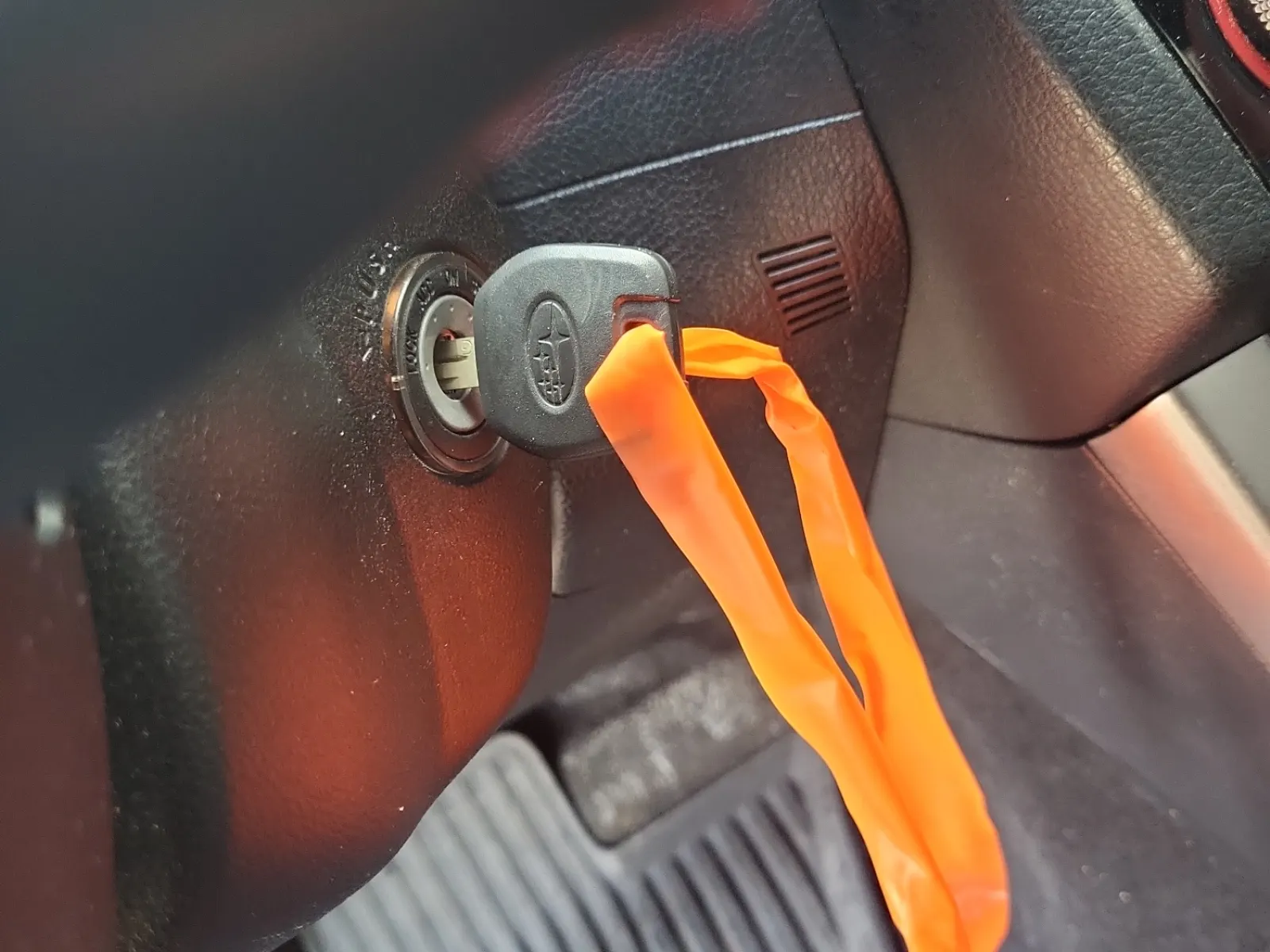 Keys/Fobs/Manual Photo