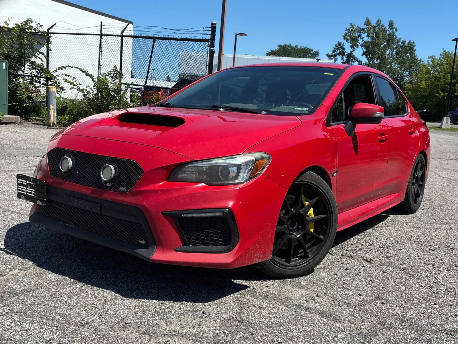 3/4 Front (Main image)