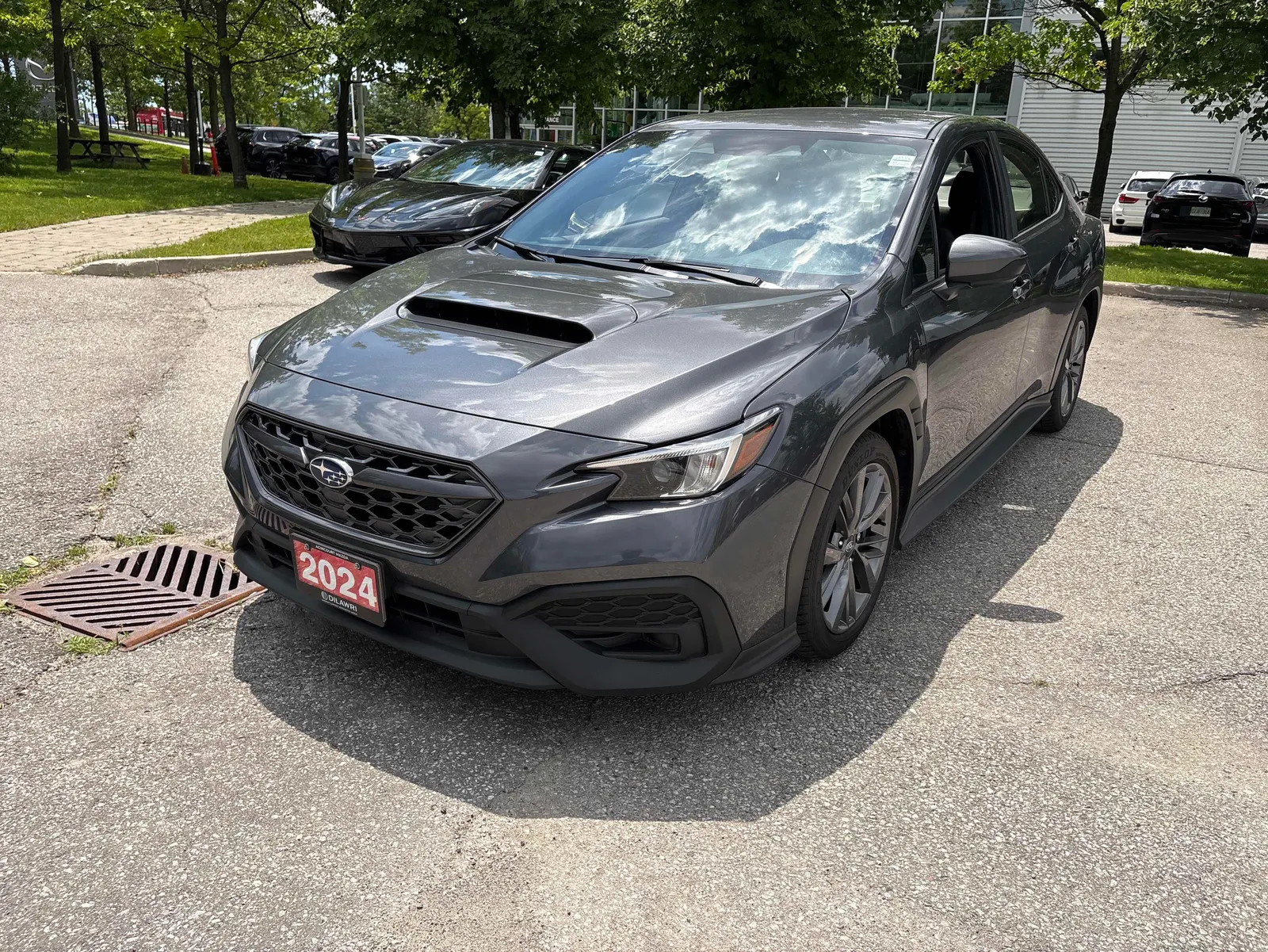 3/4 Front (Main image)