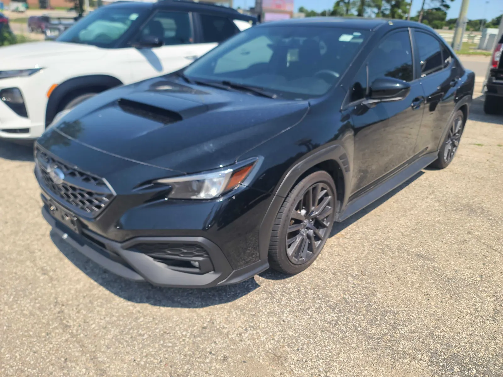 3/4 Front (Main image)