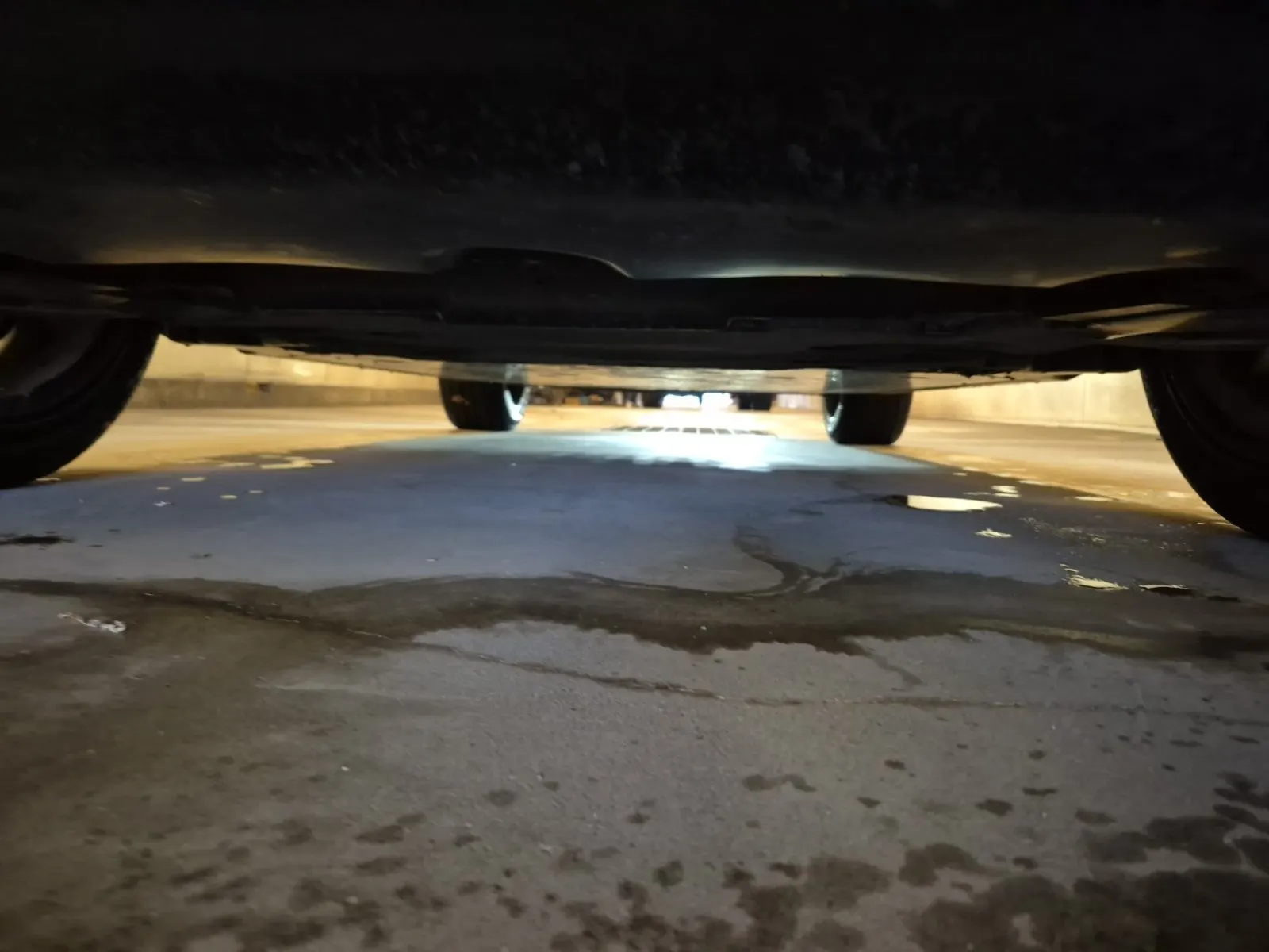 Undercarriage - Front Photo