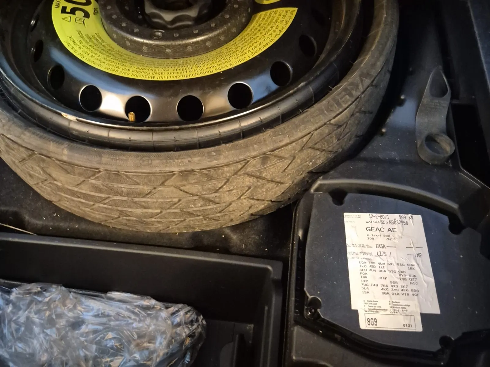 Spare Tire & Wheel Photo