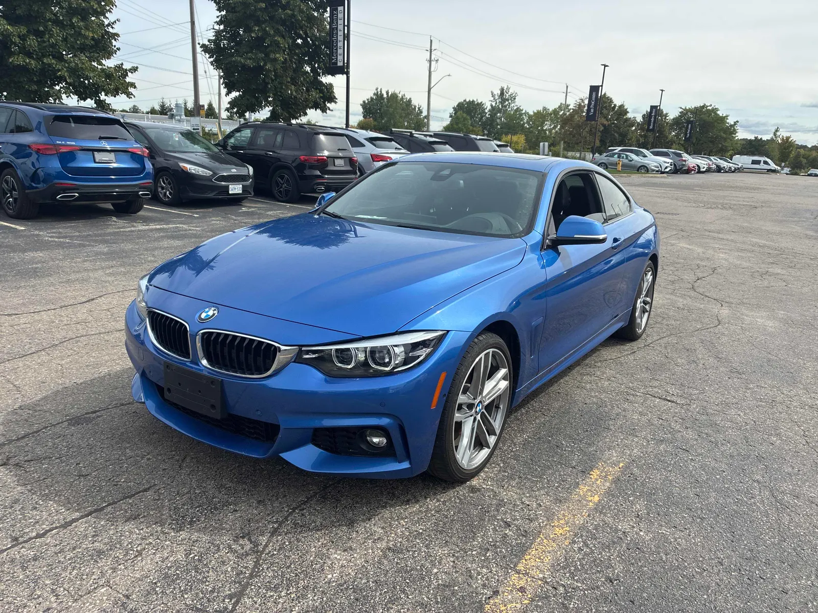 3/4 Front (Main image)