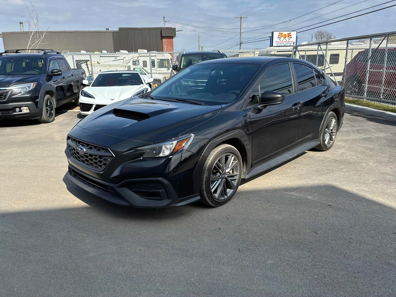 3/4 Front (Main image)