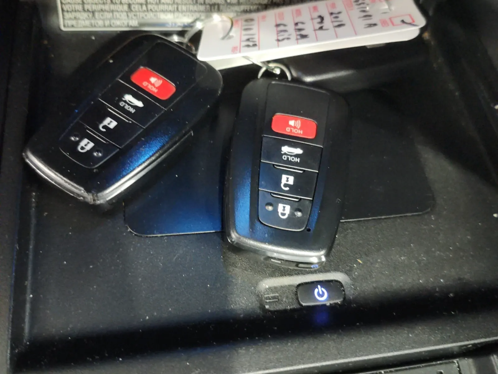 Keys/Fobs/Manual Photo