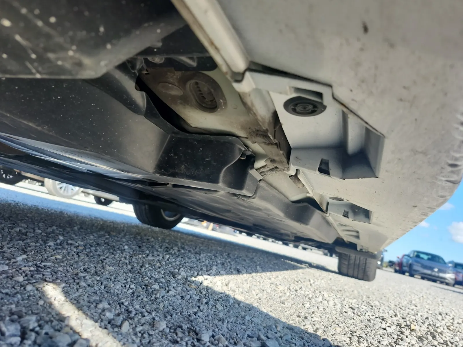 Undercarriage - Passenger Photo